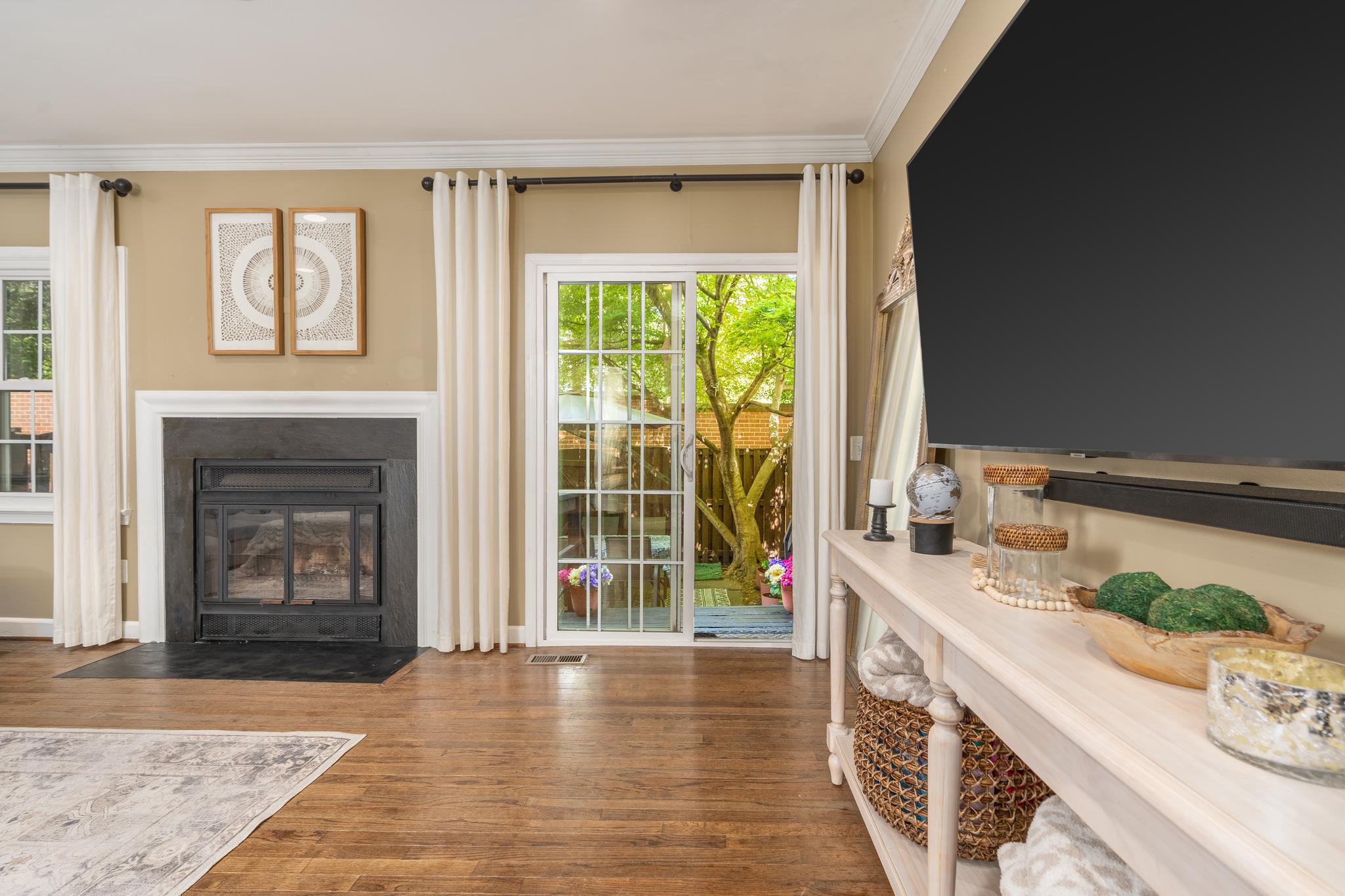  3560 S George Mason Drive, Alexandria, VA, 22302 - 物件實景