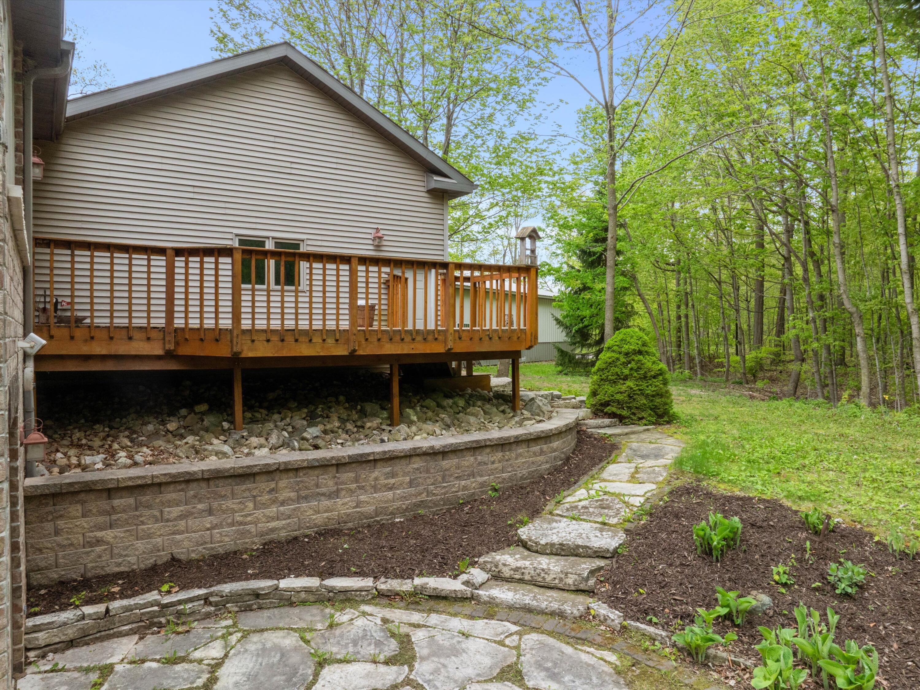 Eaton, Wisconsin, 54245, United States, 3 Bedrooms Bedrooms, ,4 BathroomsBathrooms,Residential,For Sale,1926569