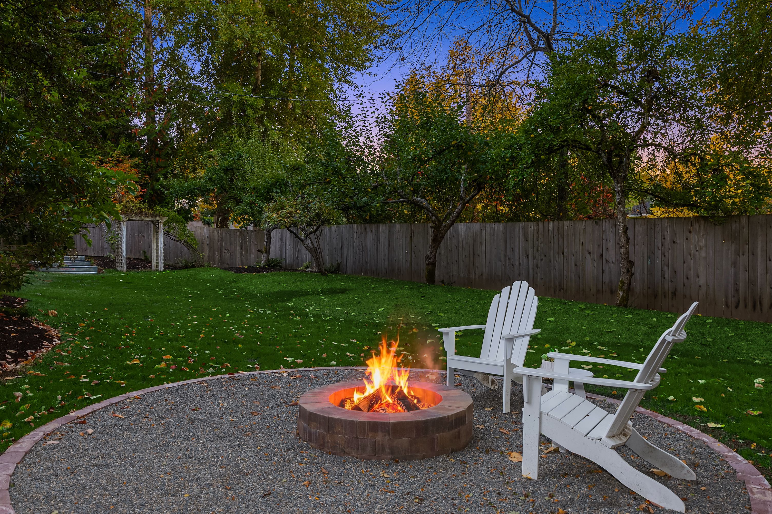  689 Pierce Court Northwest, Bainbridge Island, WA 98110 - 物件實景