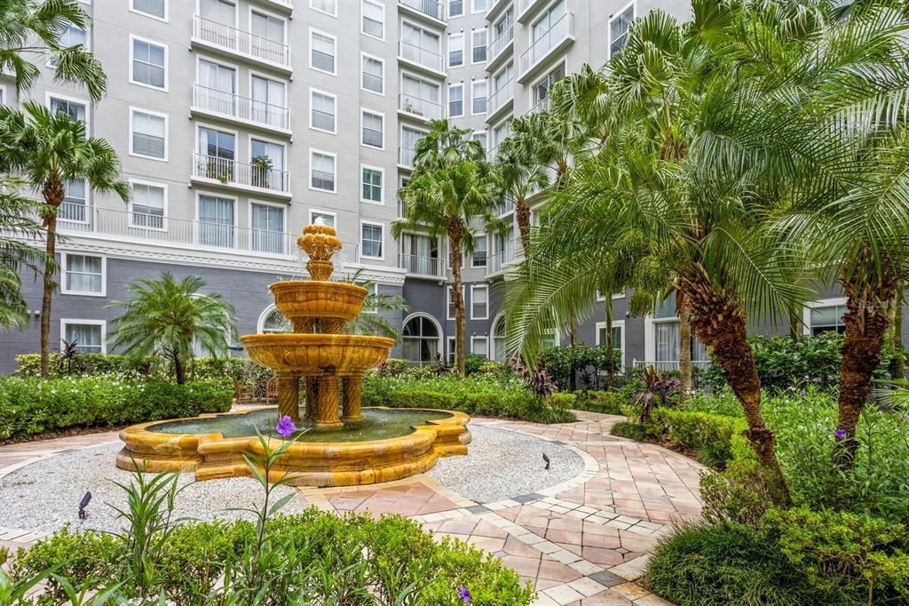 Tampa, Florida, 33602, United States, 2 Bedrooms Bedrooms, ,2 BathroomsBathrooms,Residential,For Sale,1901448