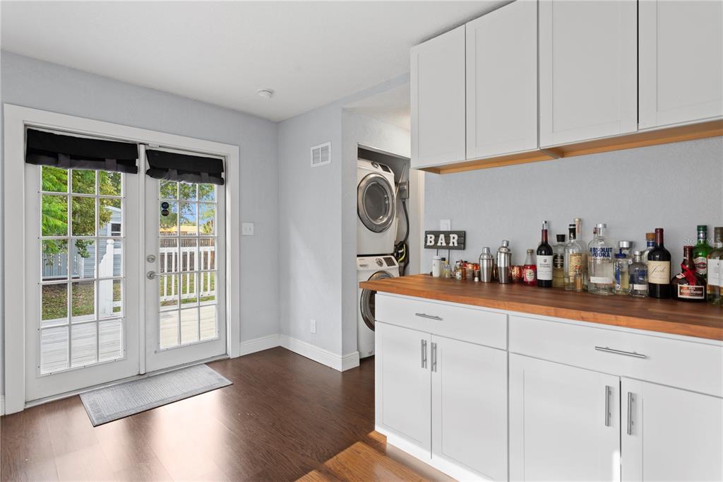 Tampa, Florida, 33602, United States, 3 Bedrooms Bedrooms, ,2 BathroomsBathrooms,Residential,For Sale,1785595