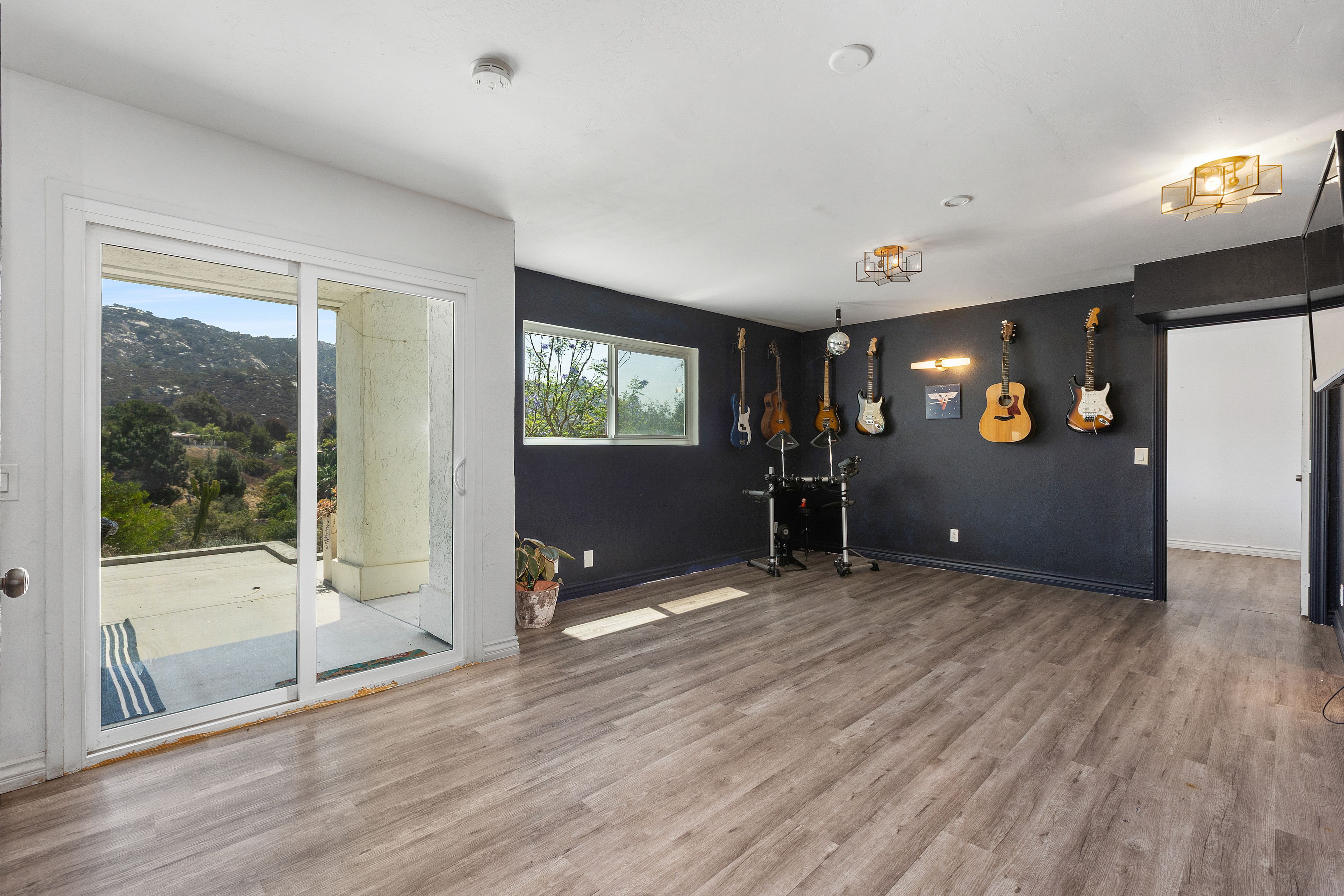  25950 Kaywood Drive, Escondido, CA 92026 - 物件實景