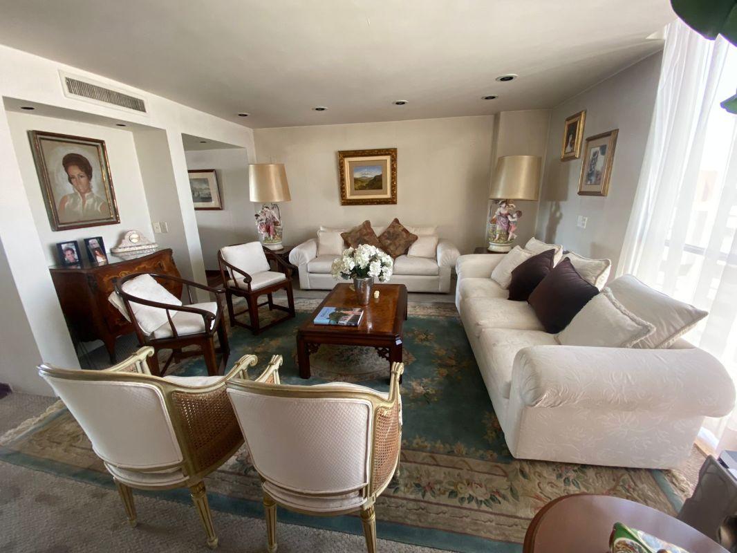 Fuente de Molinos, Naucalpan de Juárez, Estado de México, 53950, Mexico, 3 Bedrooms Bedrooms, ,3 BathroomsBathrooms,Residential,For Sale,Fuente de Molinos,1440837