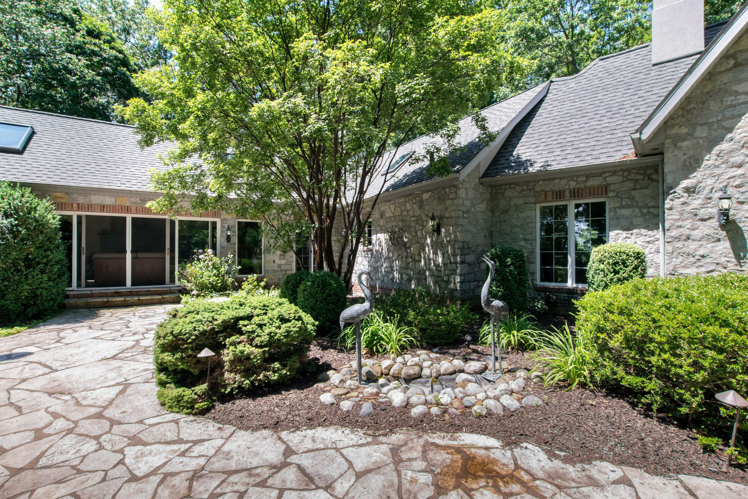 Saugatuck, Michigan, 49453, United States, 4 Bedrooms Bedrooms, ,5 BathroomsBathrooms,Residential,For Sale,1980395