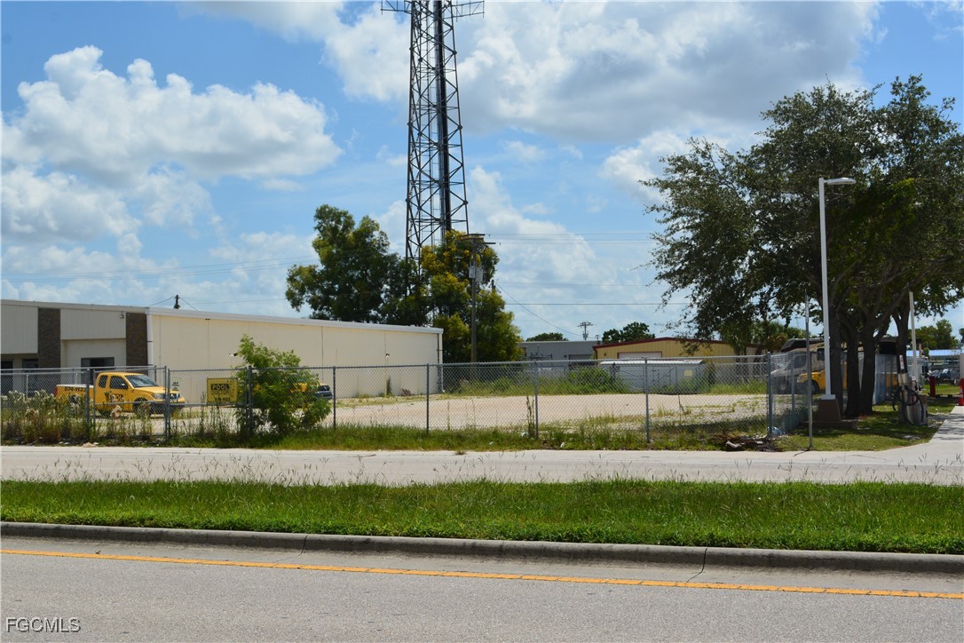 Cape Coral, Florida, 33990, United States, ,Land,For Sale,1975490