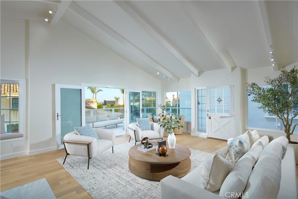 Corona del Mar, California, 92625, United States, 3 Bedrooms Bedrooms, ,Residential,For Sale,1932614