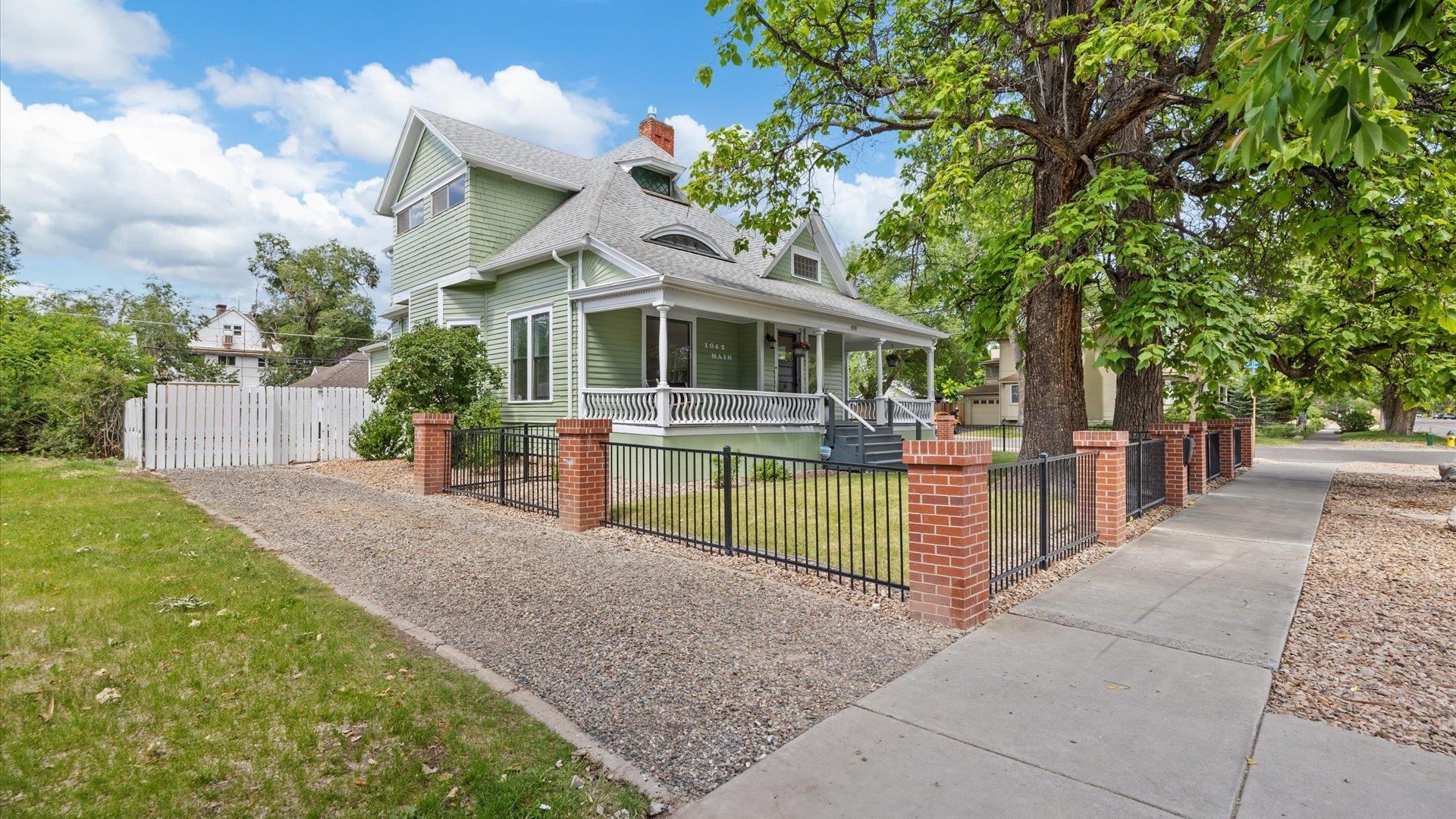 Grand Junction, Colorado, 81501, United States, 2 Bedrooms Bedrooms, ,2 BathroomsBathrooms,Residential,For Sale,1866831