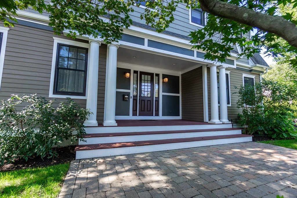 Newton, Massachusetts, 02460, United States, 4 Bedrooms Bedrooms, ,5 BathroomsBathrooms,Residential,For Sale,1929492