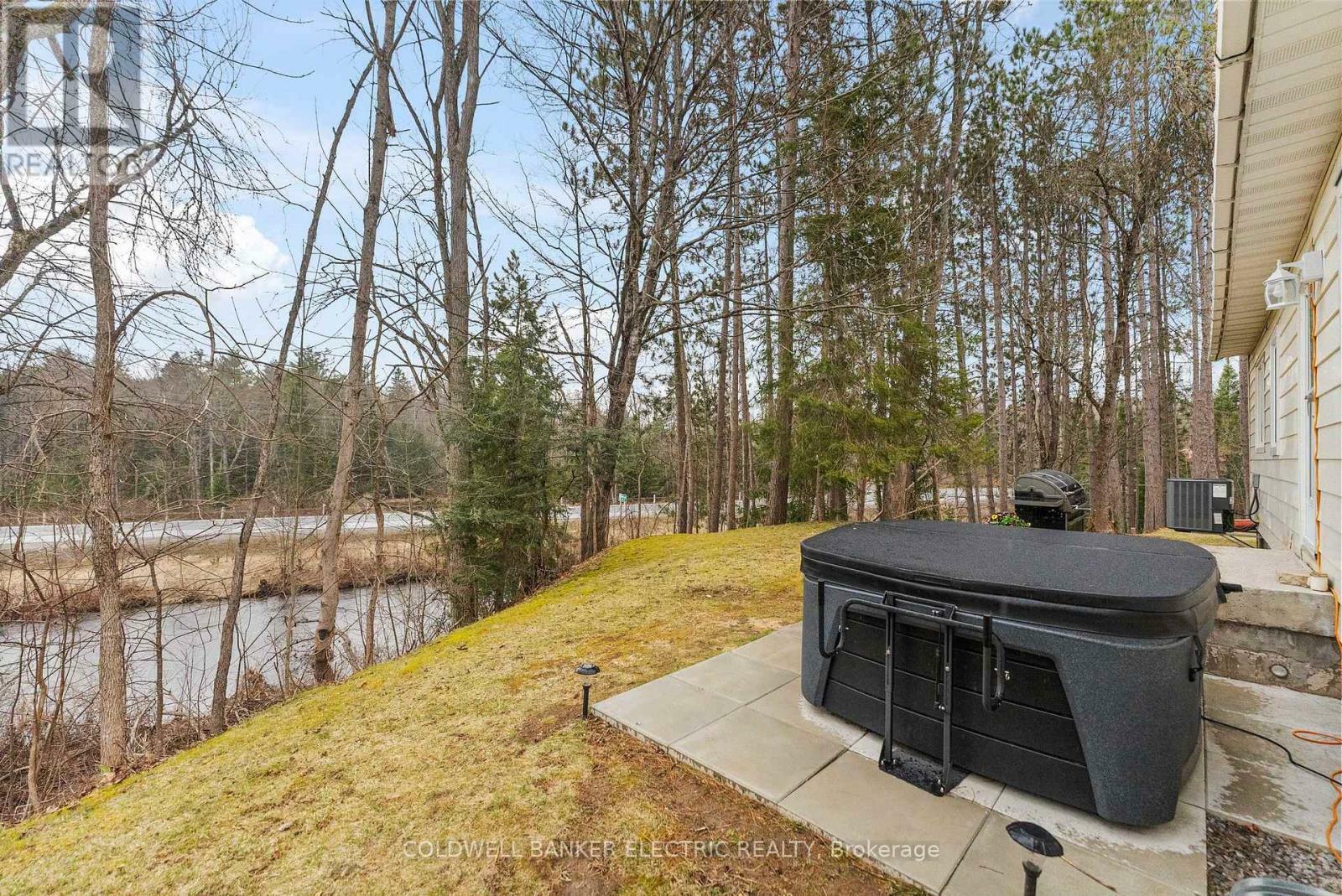 NORTH KAWARTHA, Ontario, K0L 1A0, CA, 3 Bedrooms Bedrooms, ,1 BathroomBathrooms,Residential,For Sale,1882801