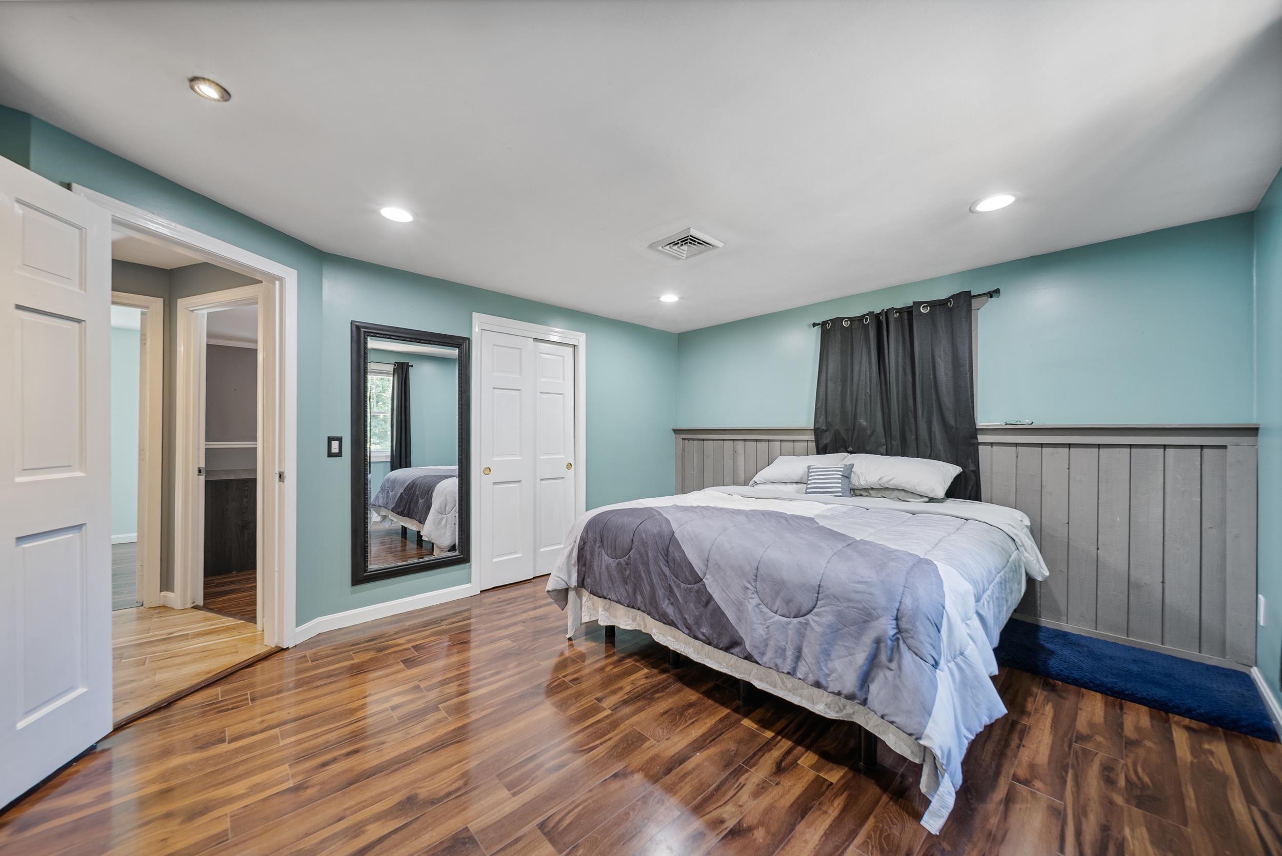 Derry, New Hampshire, 03038, United States, 3 Bedrooms Bedrooms, ,1 BathroomBathrooms,Residential,For Sale,1938906