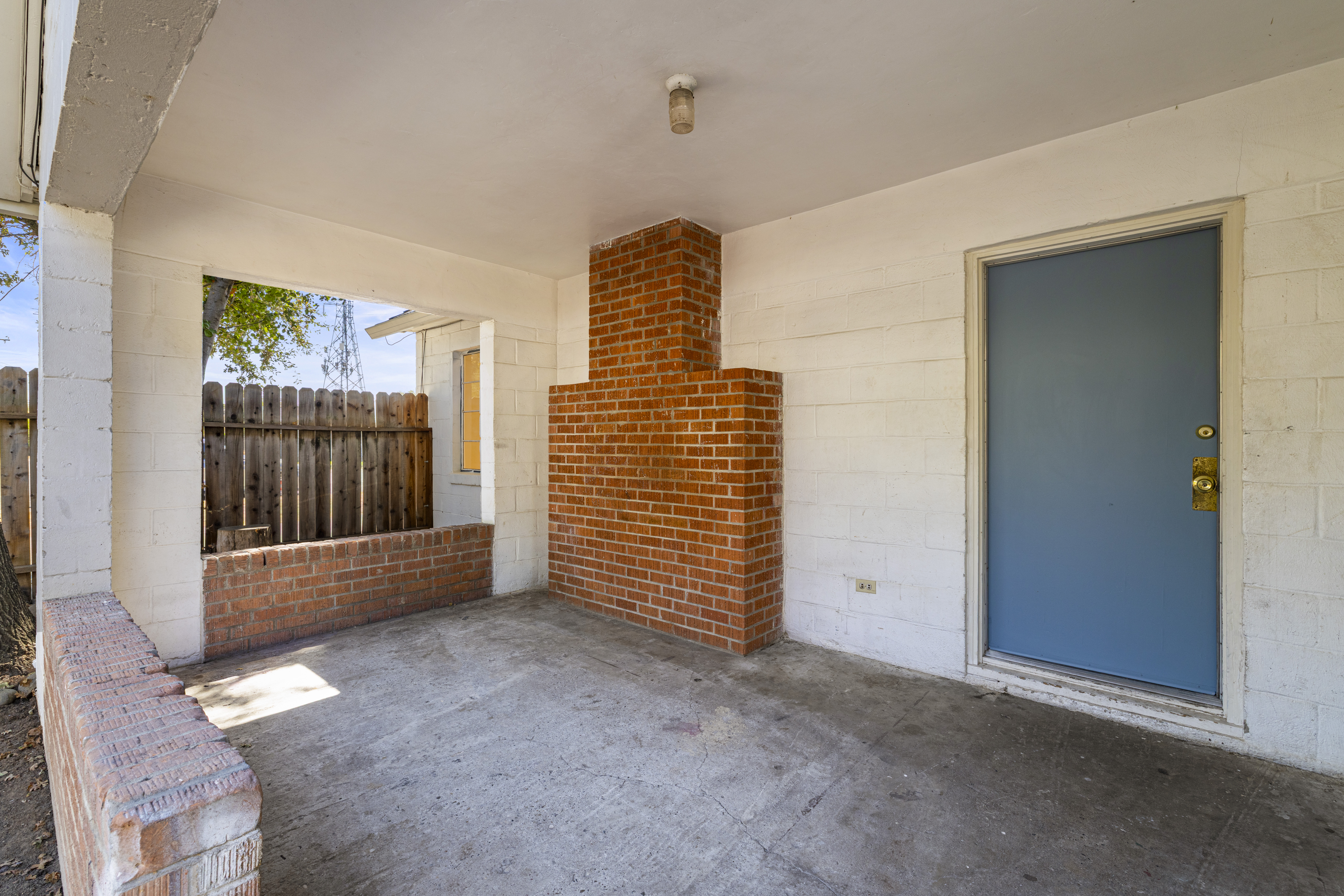  1241 Arcade Boulevard, Sacramento, CA 95815 - 物件實景