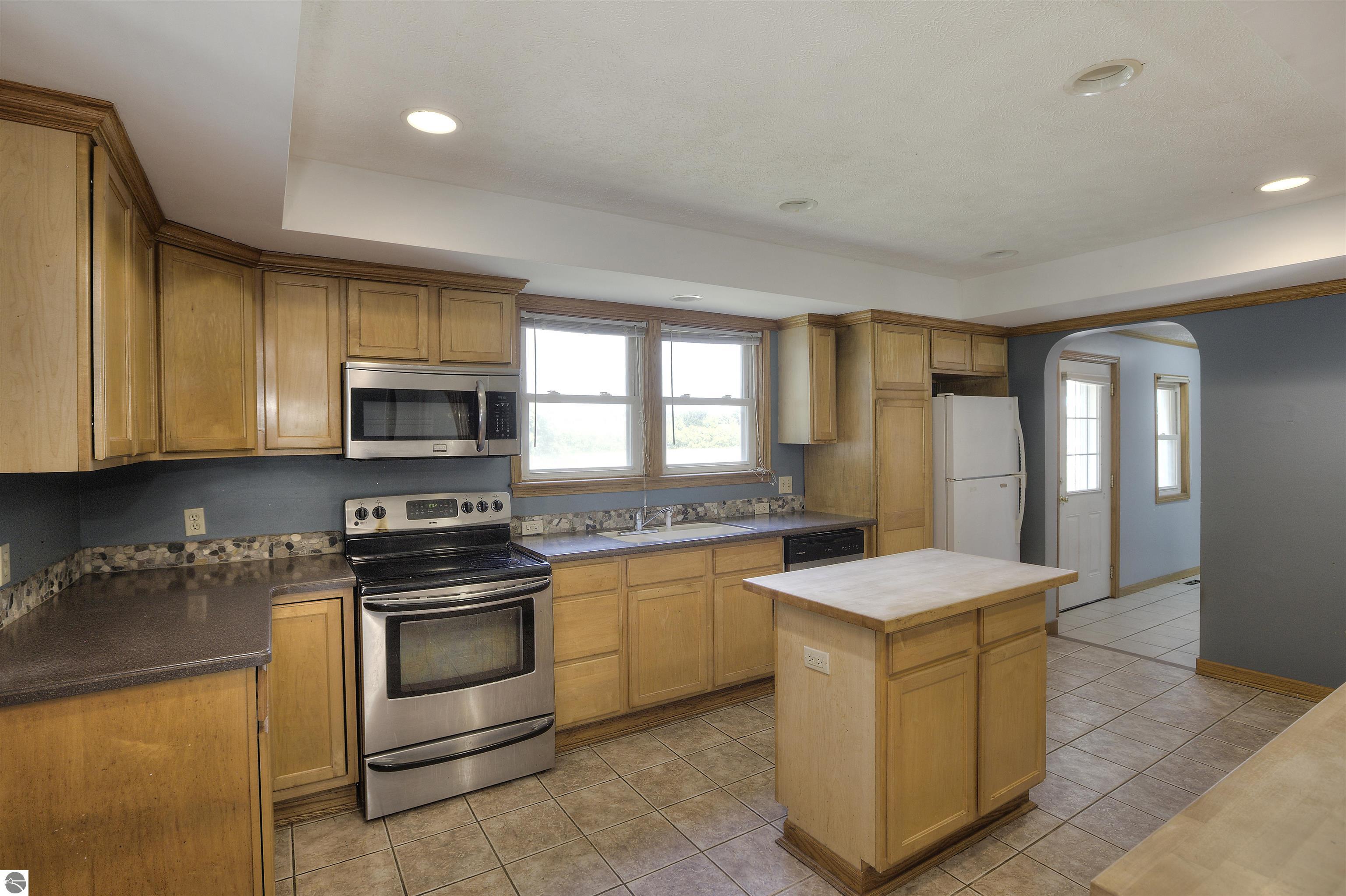 Interlochen, Michigan, 49643, United States, 5 Bedrooms Bedrooms, ,2 BathroomsBathrooms,Residential,For Sale,1896327