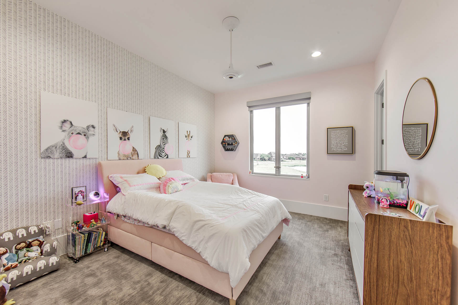 Houma, Louisiana, 70360, United States, 4 Bedrooms Bedrooms, ,5 BathroomsBathrooms,Residential,For Sale,1924614