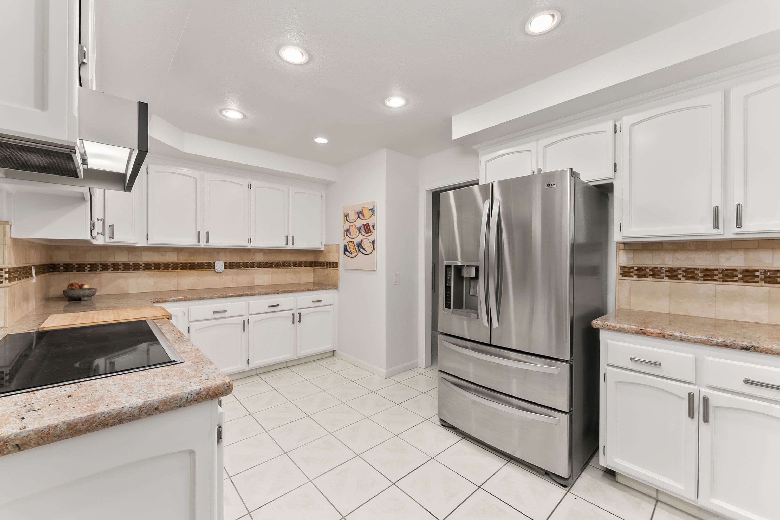  2230 Hillcrest Way, Carmichael, CA 95608 - 物件實景