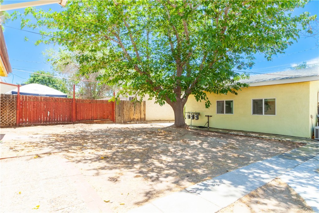 Lancaster, California, 93534, United States, ,Residential,For Sale,1904351
