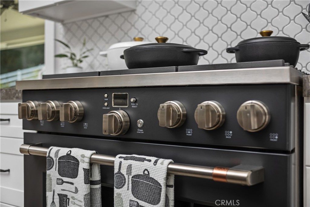 Temecula, California, 92590, United States, 4 Bedrooms Bedrooms, ,3 BathroomsBathrooms,Residential,For Sale,2013760