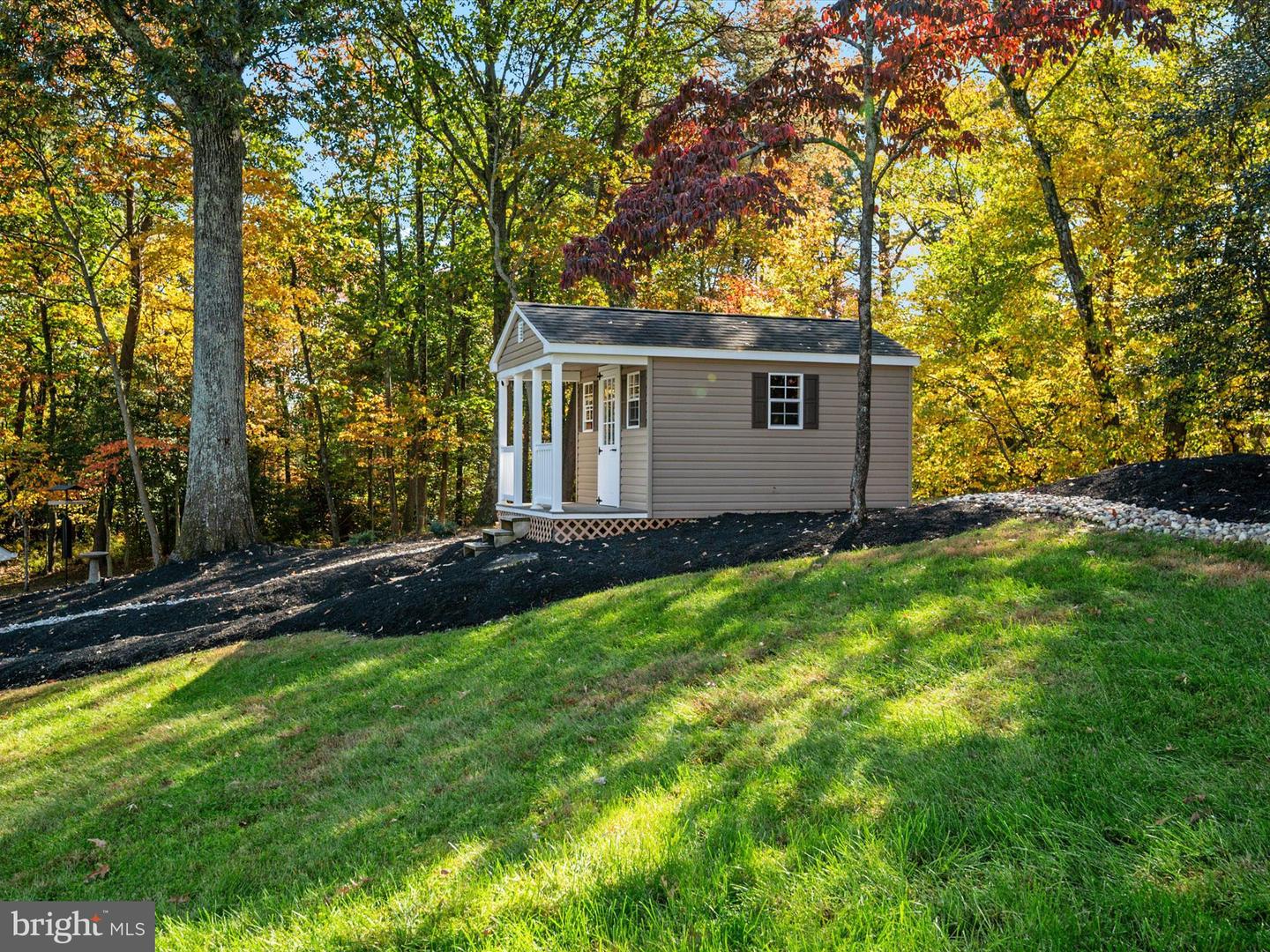 Pasadena, Maryland, 21122, United States, 4 Bedrooms Bedrooms, ,4 BathroomsBathrooms,Residential,For Sale,1989268