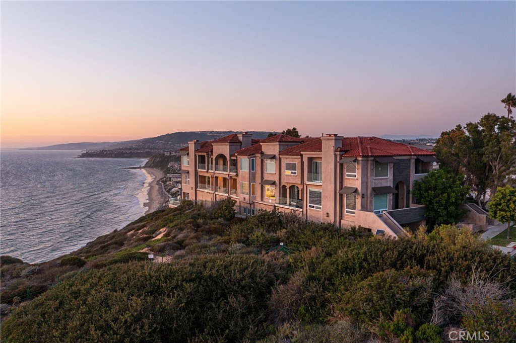 Dana Point, California, 92629, United States, 3 Bedrooms Bedrooms, ,4 BathroomsBathrooms,Residential,For Sale,1885078
