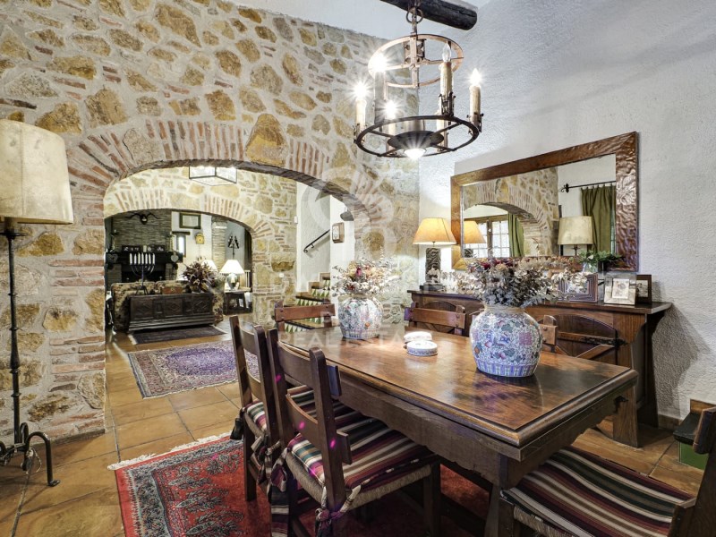 Caldes de Malavella, Catalonia, ES, 5 Bedrooms Bedrooms, ,4 BathroomsBathrooms,Residential,For Sale,1907620