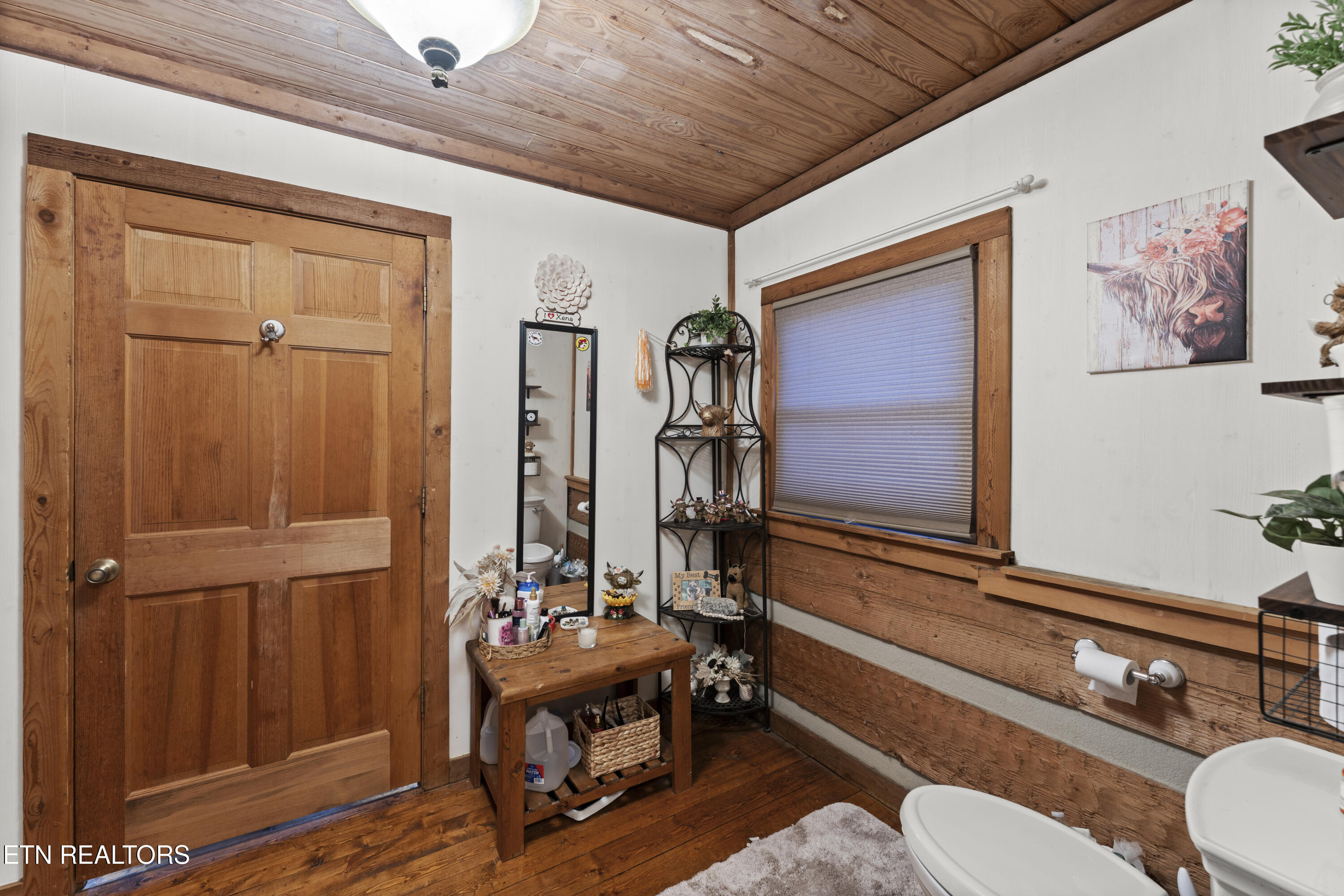 Knoxville, Tennessee, 37922, United States, 4 Bedrooms Bedrooms, ,4 BathroomsBathrooms,Residential,For Sale,1977894