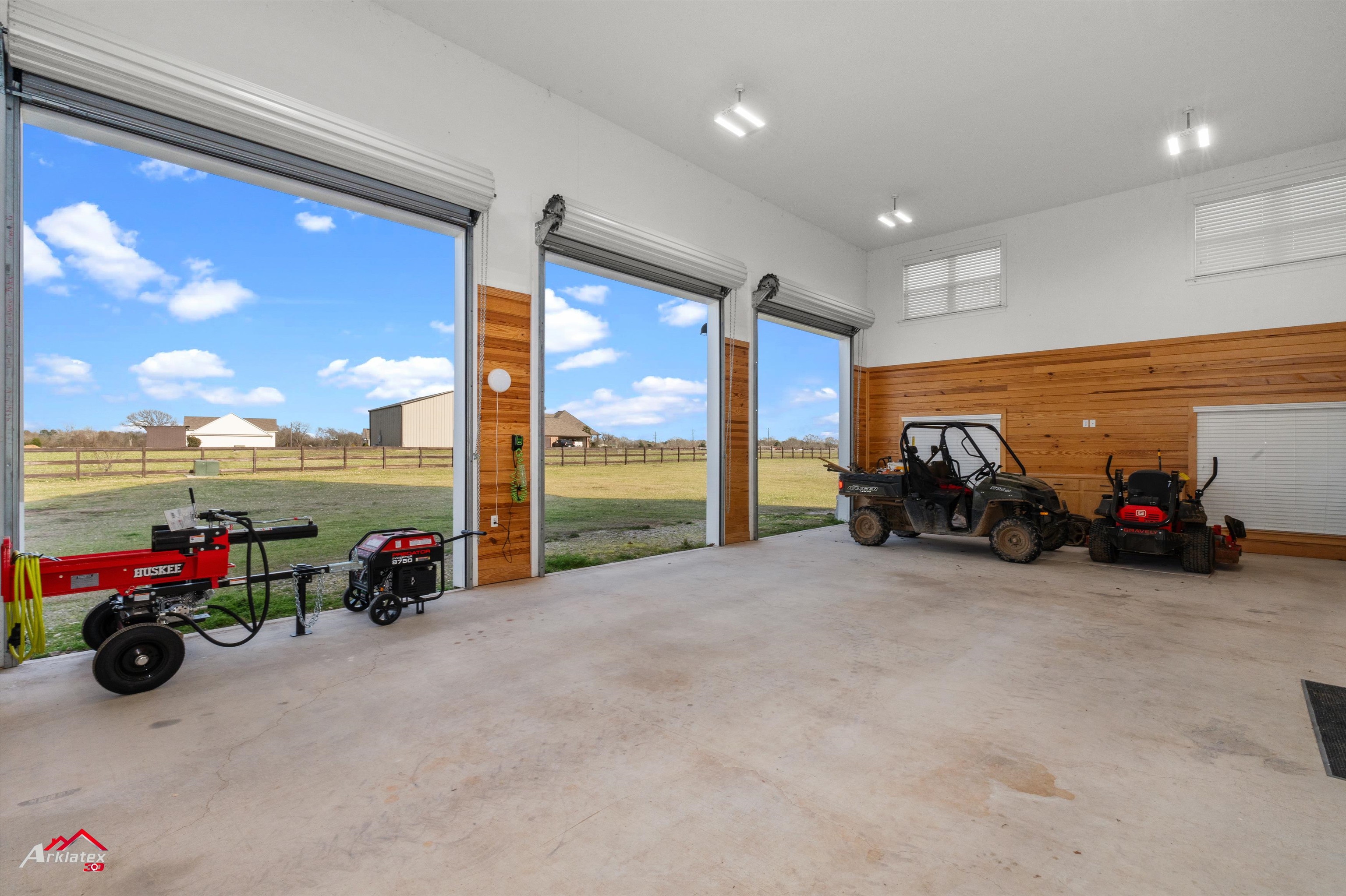 Carthage, Texas, 75633, United States, 4 Bedrooms Bedrooms, ,4 BathroomsBathrooms,Residential,For Sale,1731674