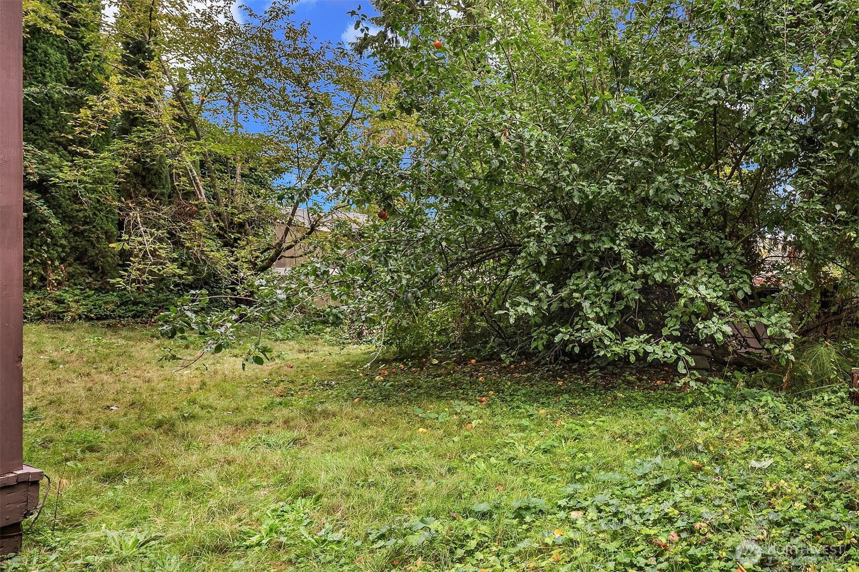 SEATTLE, Washington, 98105, United States, 2 Bedrooms Bedrooms, ,1 BathroomBathrooms,Residential,For Sale,1957633