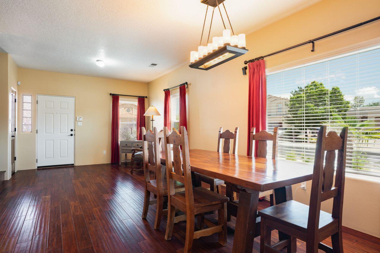 Albuquerque, New Mexico, 87114, United States, 5 Bedrooms Bedrooms, ,4 BathroomsBathrooms,Residential,For Sale,1890374