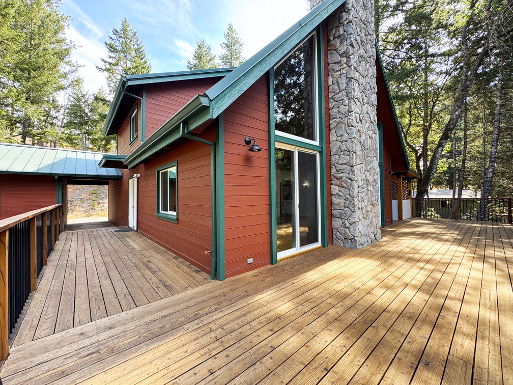 Willits, California, 95490, United States, 2 Bedrooms Bedrooms, ,2 BathroomsBathrooms,Residential,For Sale,1943077