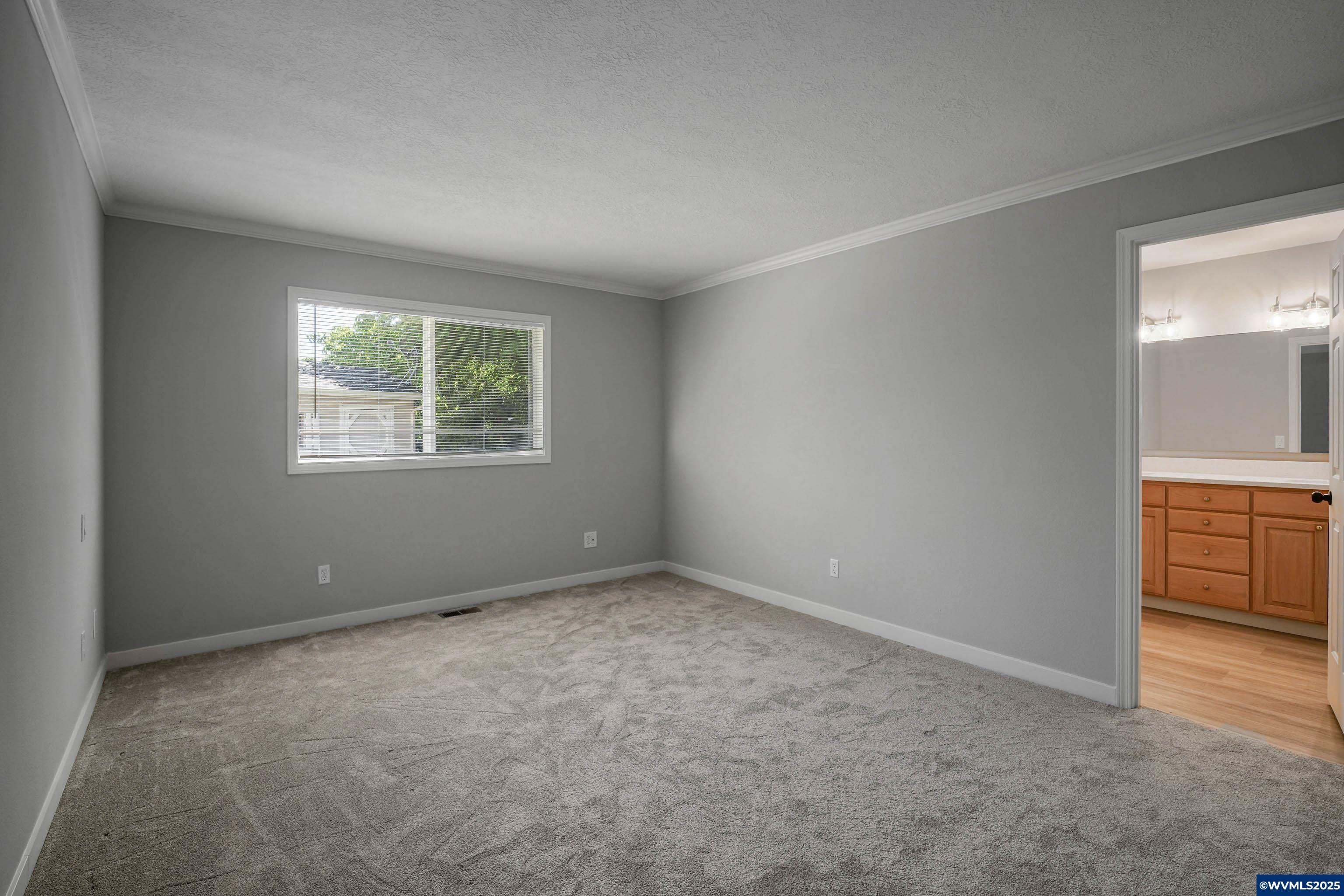 Salem, Oregon, 97304, United States, 3 Bedrooms Bedrooms, ,2 BathroomsBathrooms,Residential,For Sale,1838478