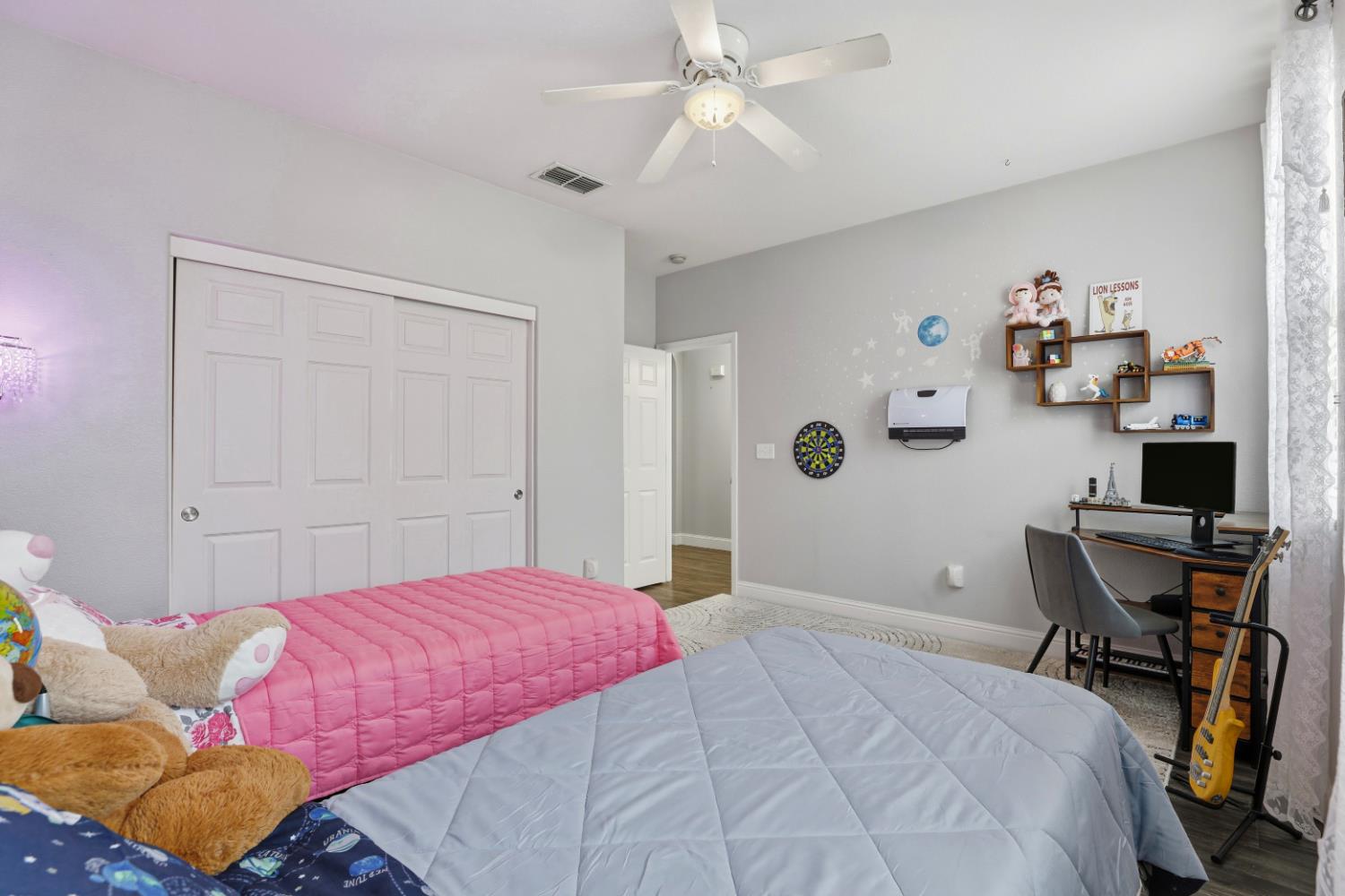 Rancho Cordova, California, 95670, United States, 3 Bedrooms Bedrooms, ,3 BathroomsBathrooms,Residential,For Sale,1991437