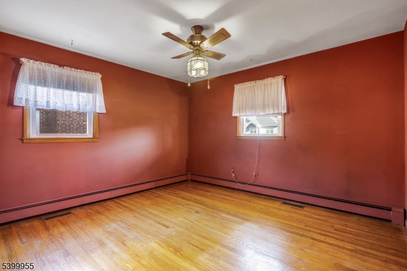 Clark Twp., New Jersey, 07066, United States, 4 Bedrooms Bedrooms, ,2 BathroomsBathrooms,Residential,For Sale,2003135