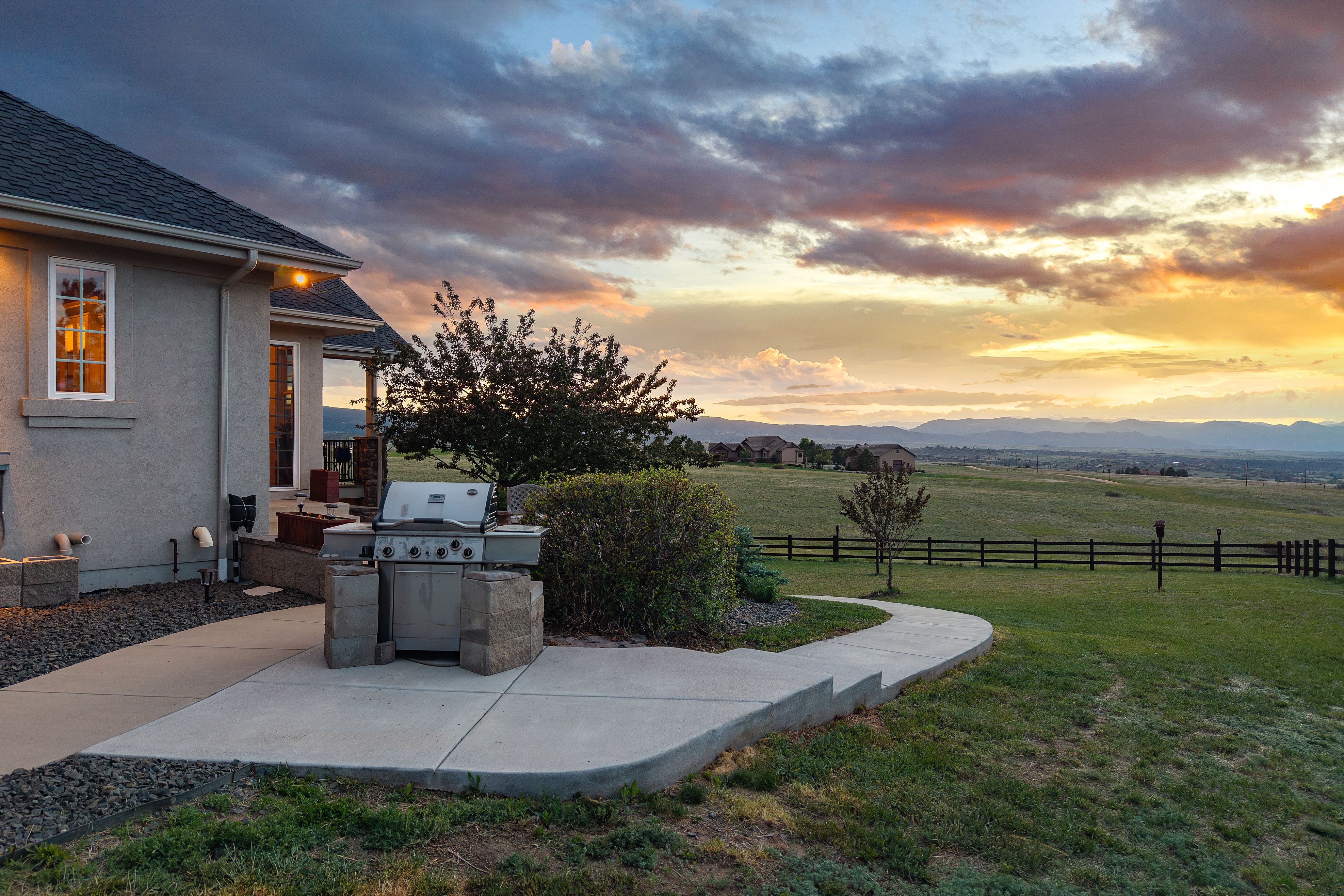  Set on five scenic acres with sweeping Front Range views - 物件實景