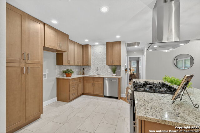 San Antonio, Texas, 78209, United States, 3 Bedrooms Bedrooms, ,3 BathroomsBathrooms,Residential,For Sale,1992862