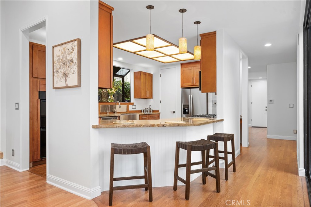 Manhattan Beach, California, 90266, United States, 5 Bedrooms Bedrooms, ,4 BathroomsBathrooms,Residential,For Sale,1993331