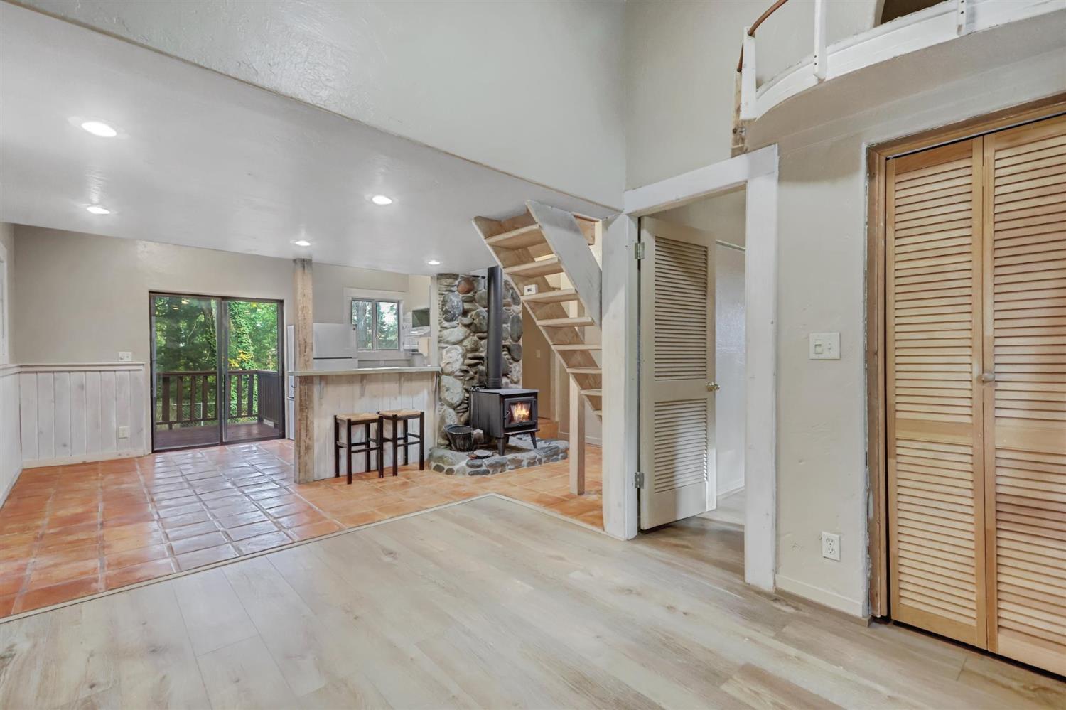 Nevada City, California, 95959, United States, 3 Bedrooms Bedrooms, ,2 BathroomsBathrooms,Residential,For Sale,1992371