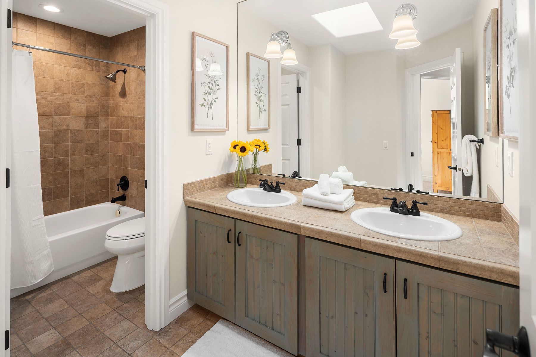  12022 NE 97th Street, Kirkland, WA 98033 - 物件實景