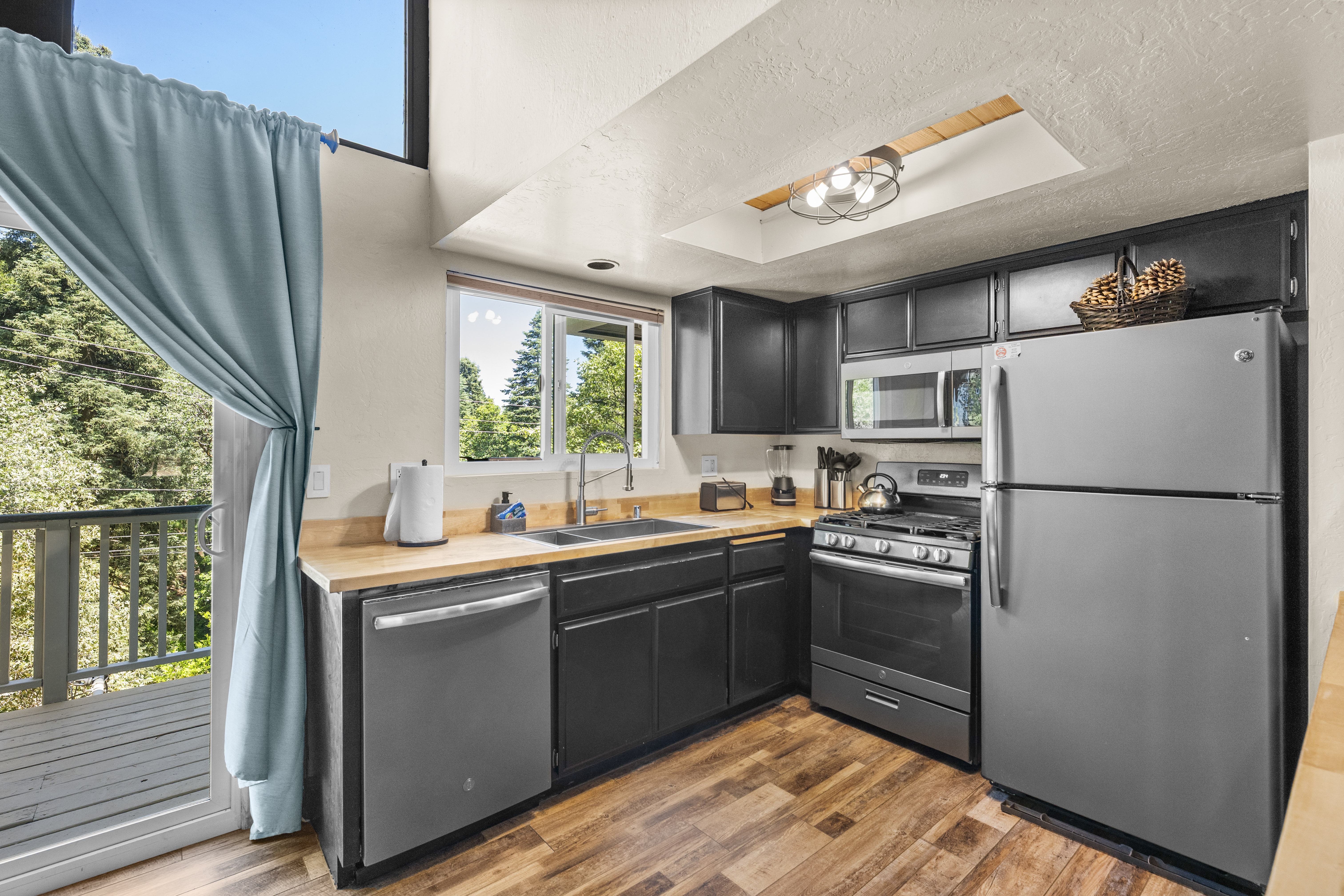  30942 Old City Creek Road, Running Springs, CA 92382 - 物件實景