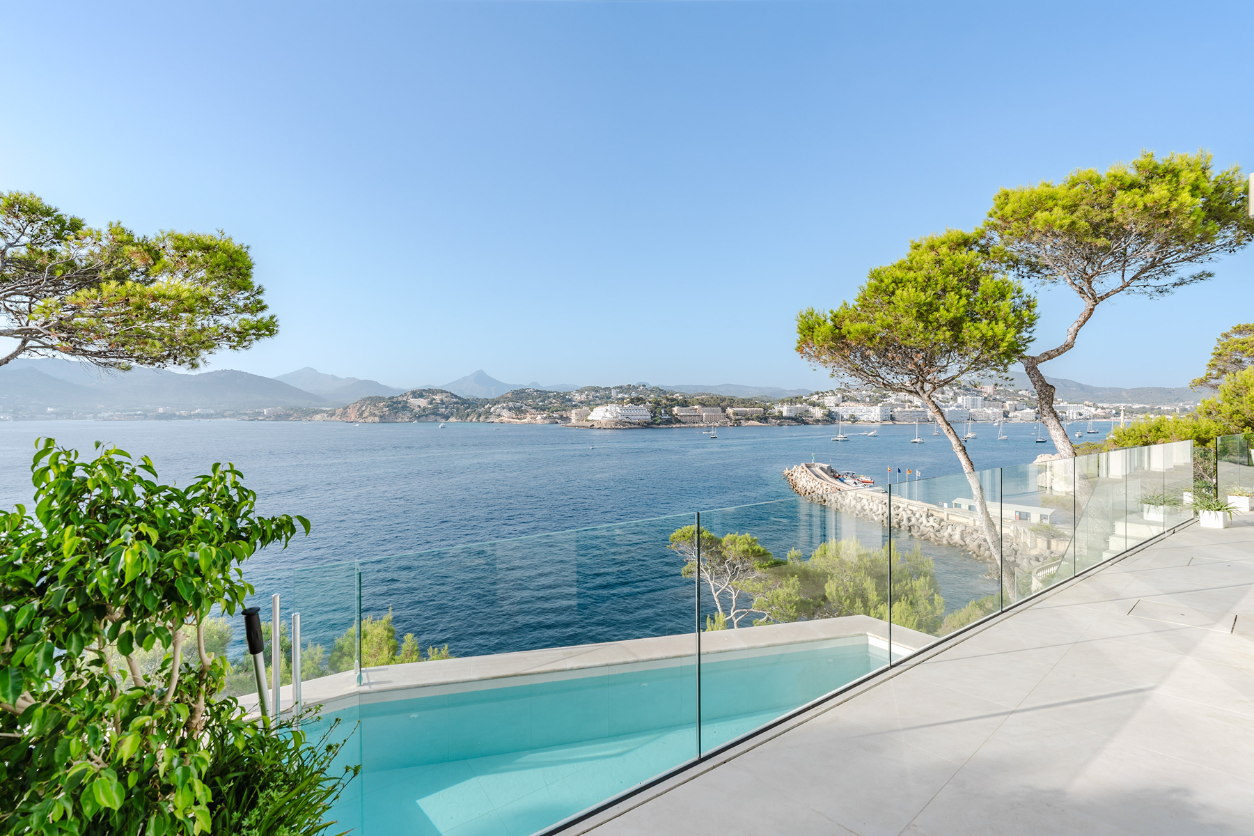  Renovated villa with pool on the front line in Santa Ponsa - 物件實景