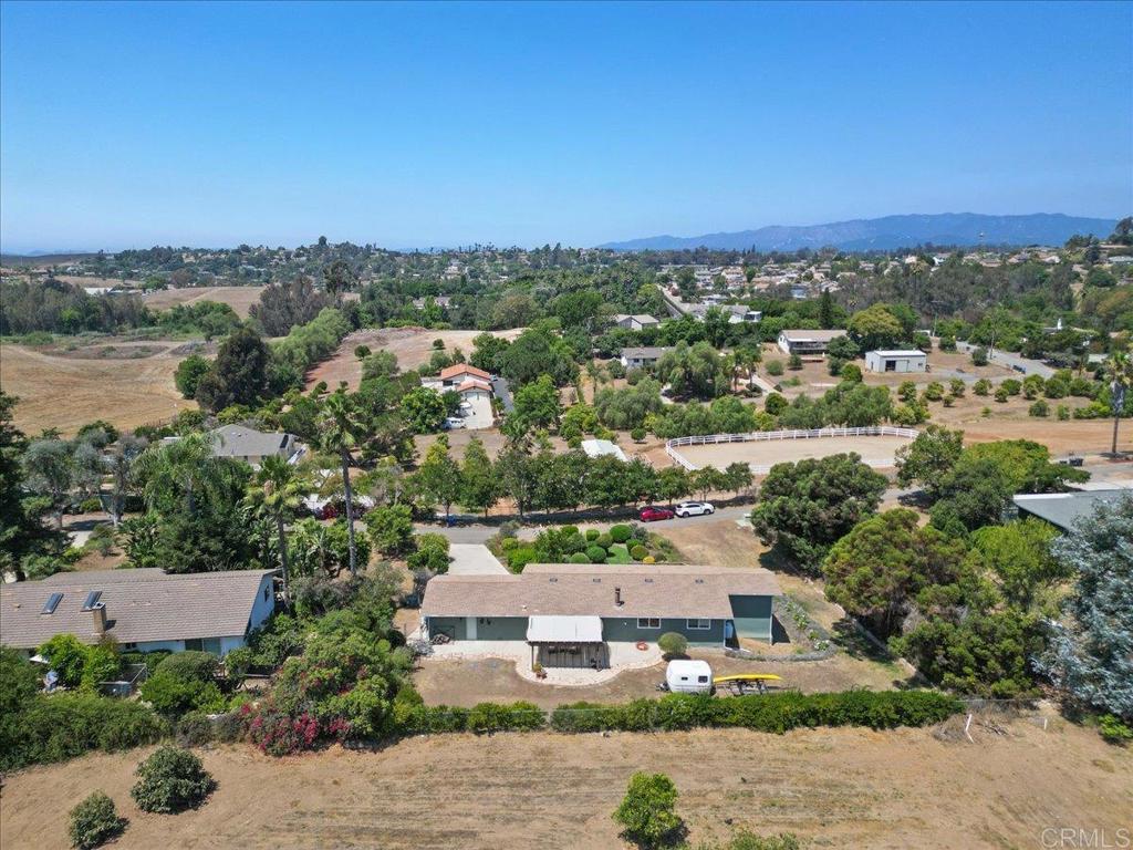 Fallbrook, California, 92028, United States, 3 Bedrooms Bedrooms, ,2 BathroomsBathrooms,Residential,For Sale,1947109