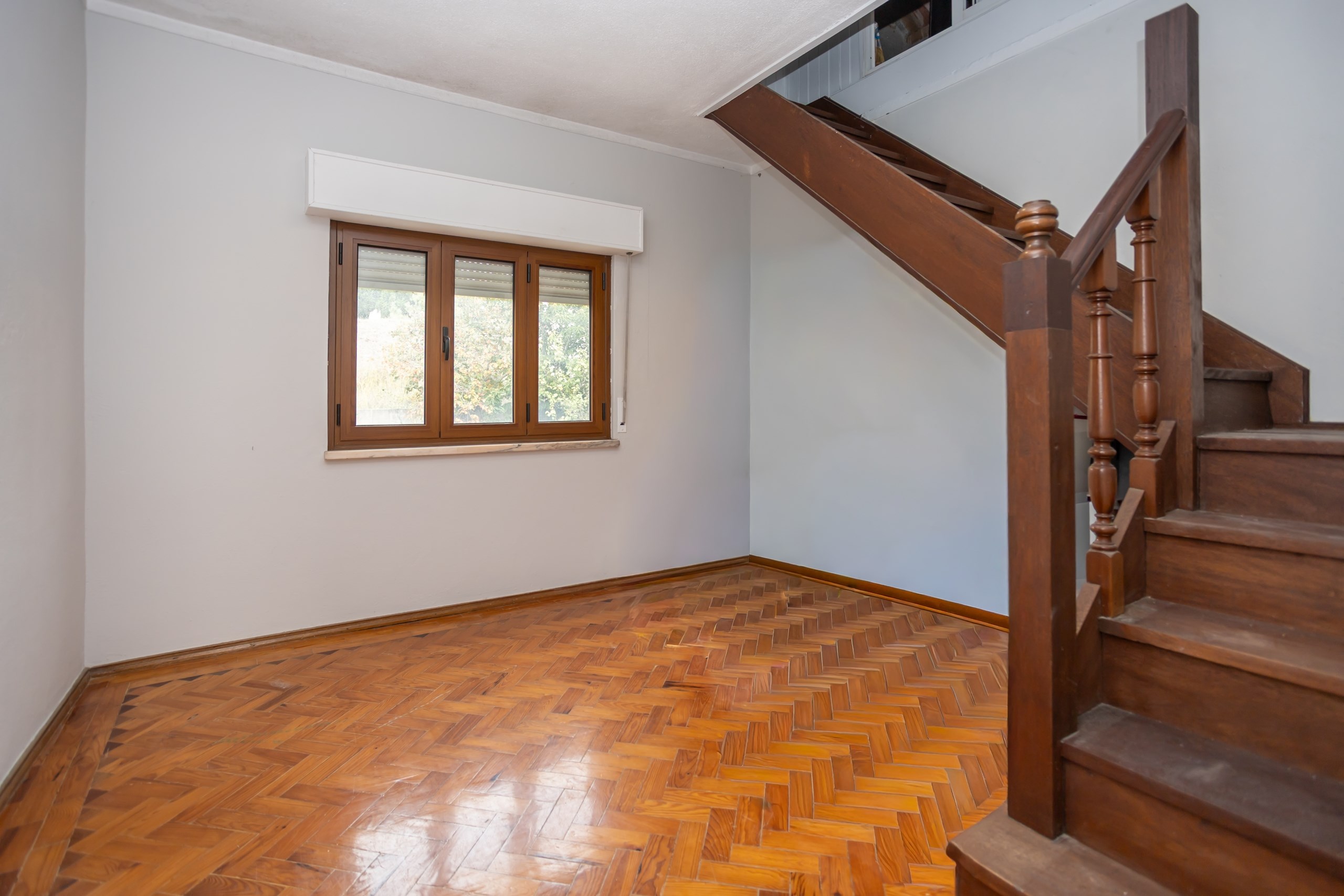 Loures, Lisbon, 2670-560, PT, 5 Bedrooms Bedrooms, ,3 BathroomsBathrooms,Residential,For Sale,1989673