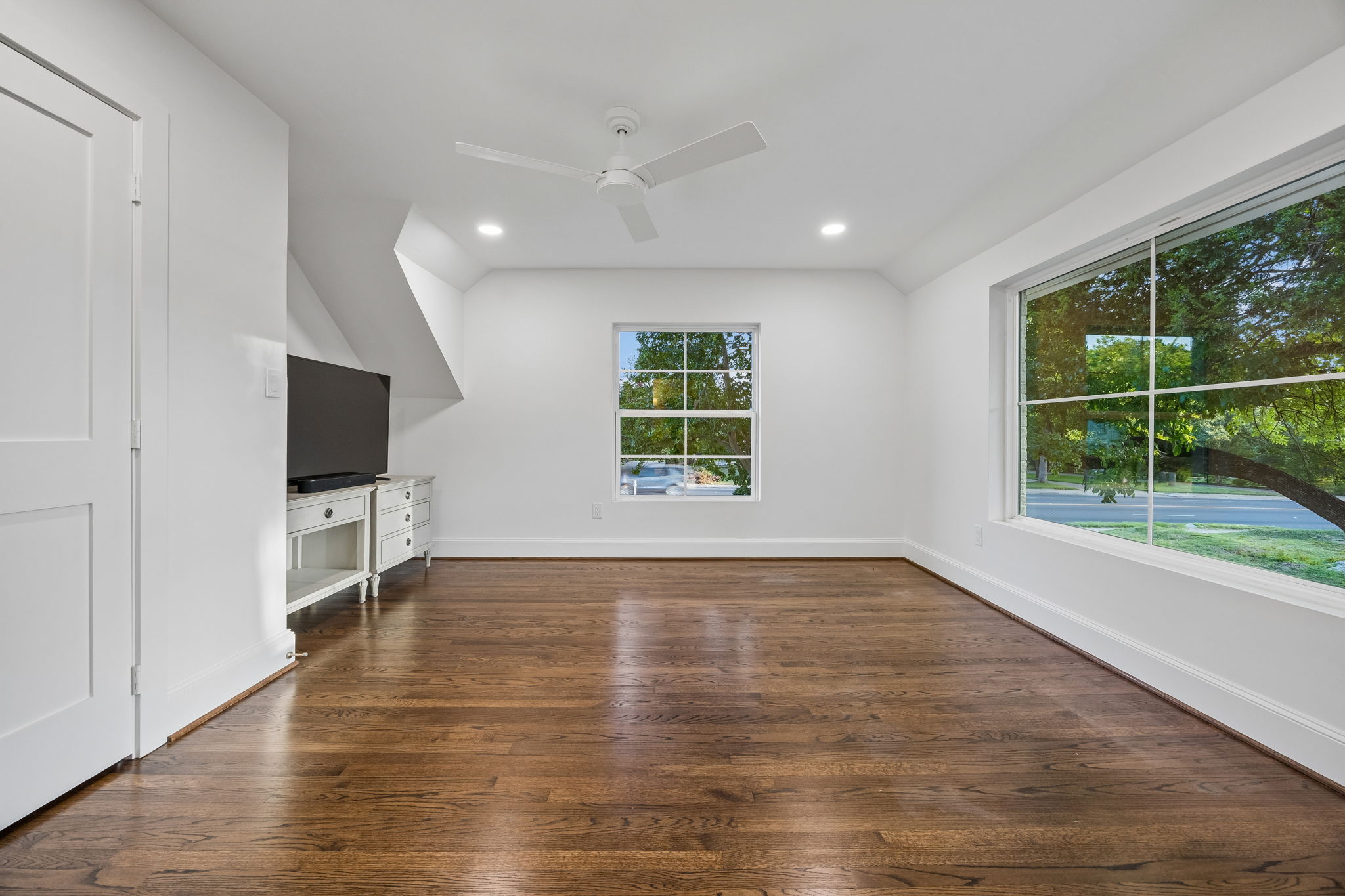  European Elegance Meets Timeless Lakewood Charm - 物件實景