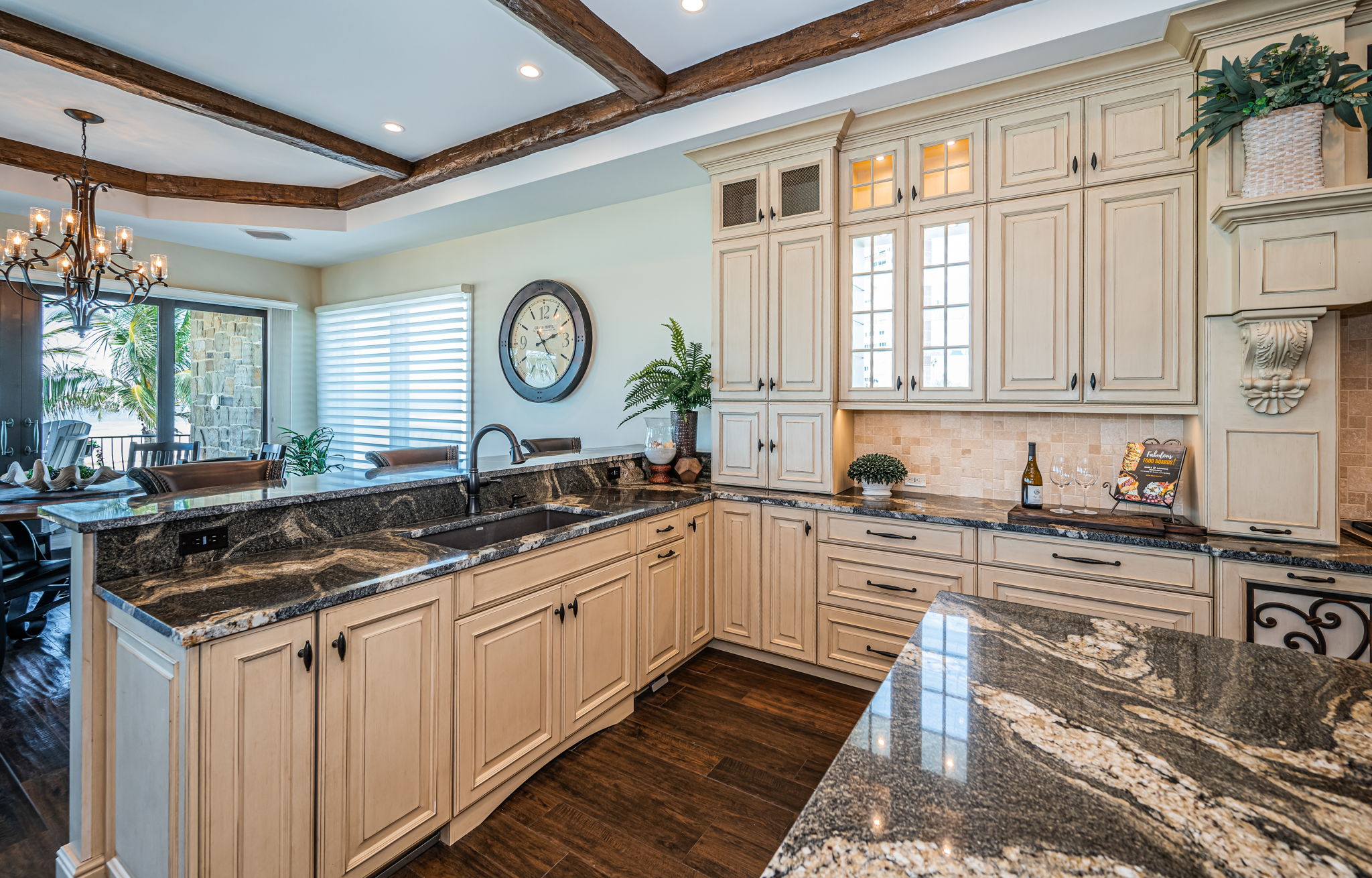 Redington Shores, Florida, 33708, United States, 5 Bedrooms Bedrooms, ,6 BathroomsBathrooms,Residential,For Sale,1921894