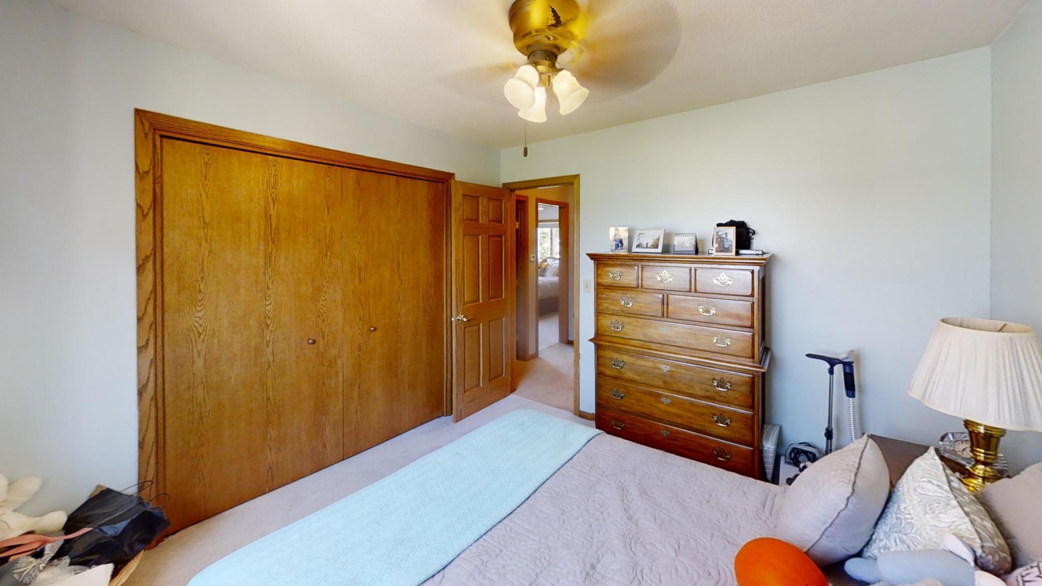 Alden, Minnesota, 56009, United States, 4 Bedrooms Bedrooms, ,1 BathroomBathrooms,Residential,For Sale,1920327
