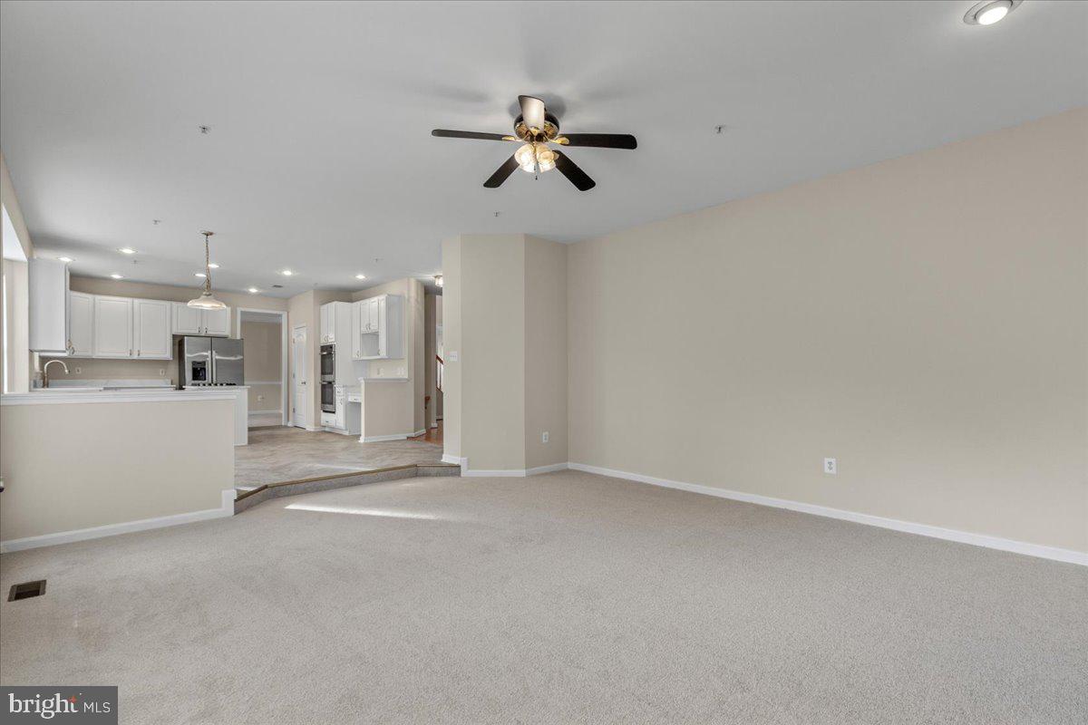 Bowie, Maryland, 20716, United States, 4 Bedrooms Bedrooms, ,3 BathroomsBathrooms,Residential,For Sale,2005275