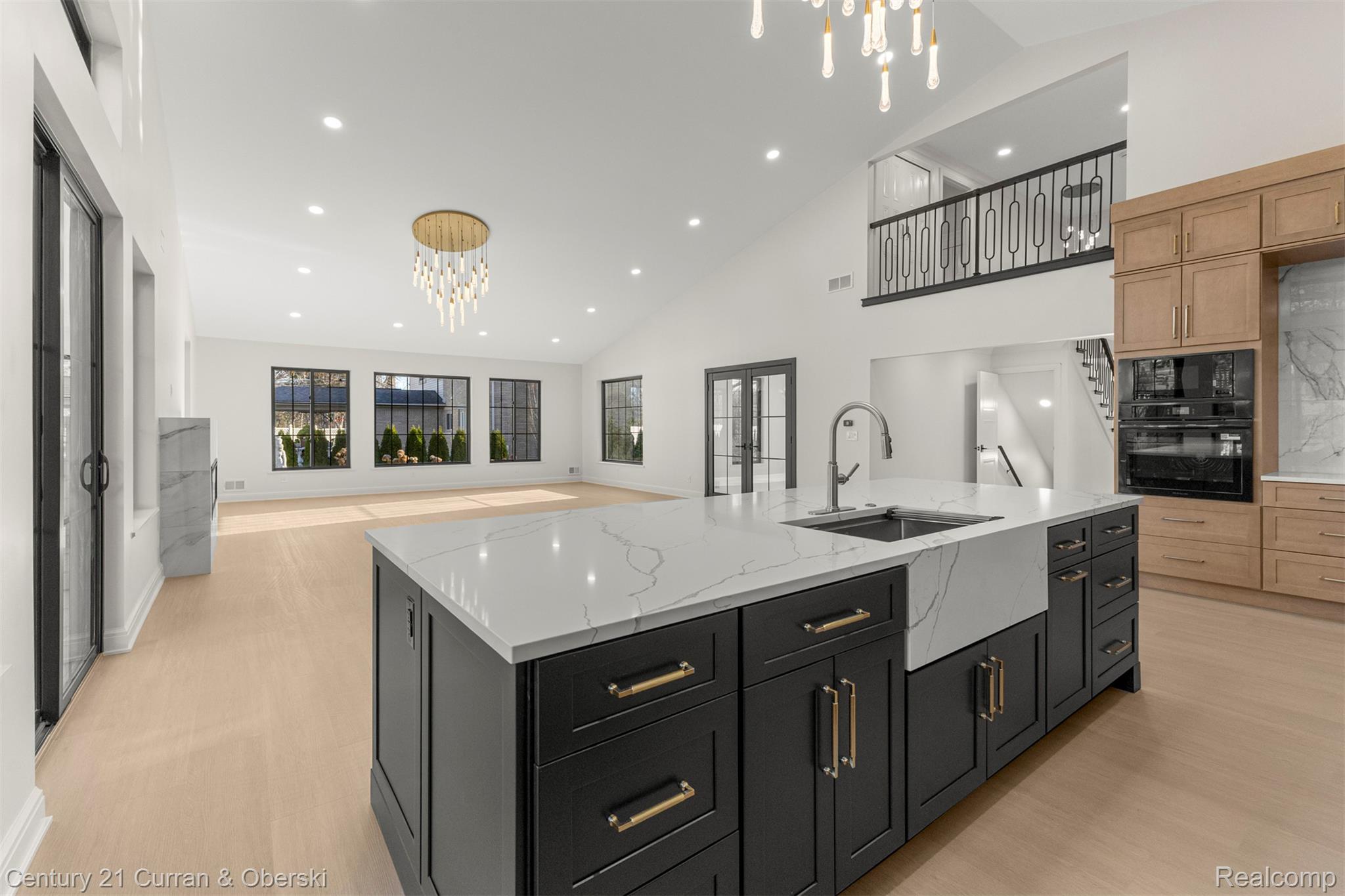 Dearborn, Michigan, 48128, United States, 5 Bedrooms Bedrooms, ,5 BathroomsBathrooms,Residential,For Sale,2030794