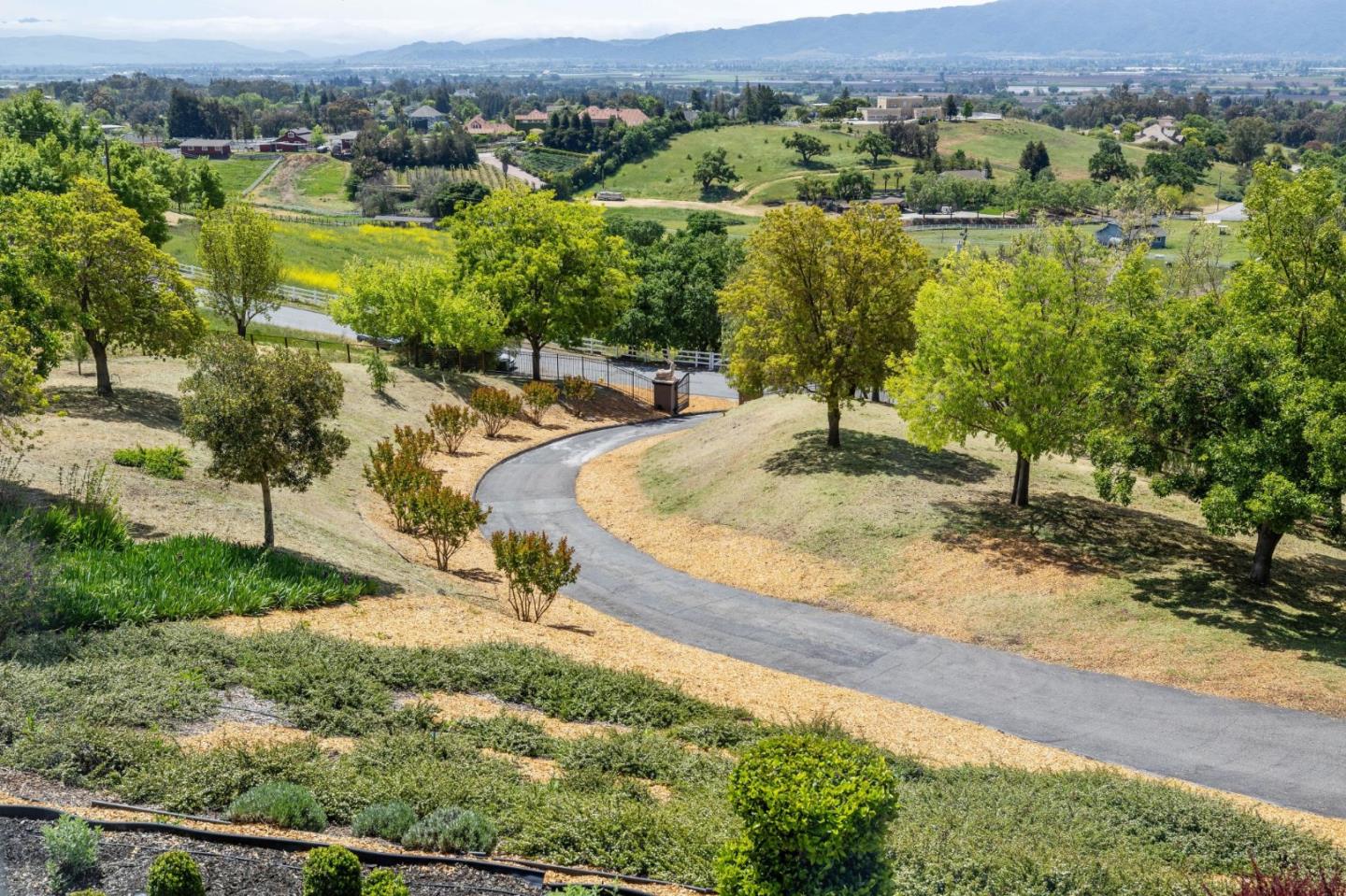 Gilroy, California, 95020, United States, 4 Bedrooms Bedrooms, ,4 BathroomsBathrooms,Residential,For Sale,1912112
