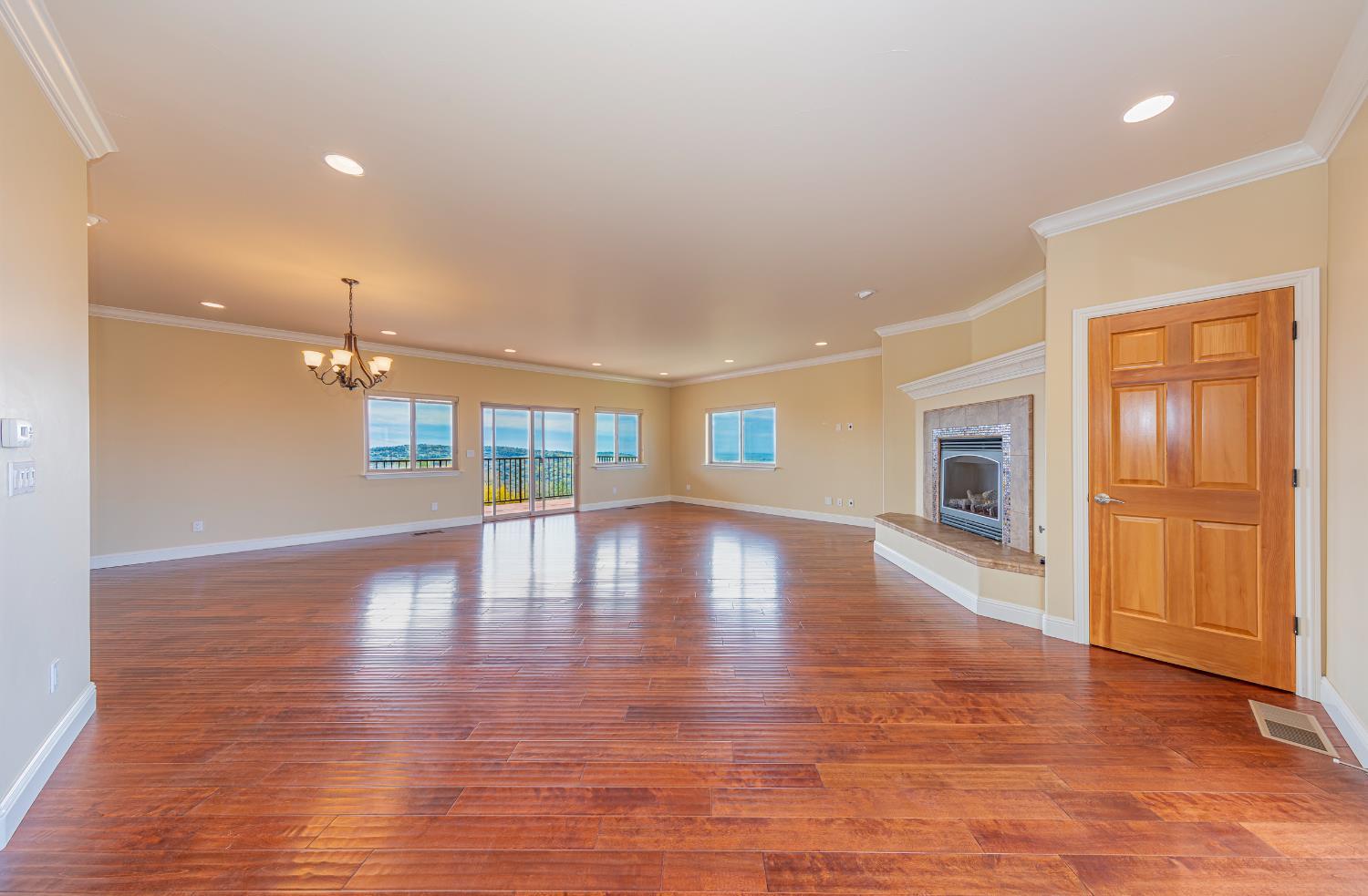 Coarsegold, California, 93614, United States, 3 Bedrooms Bedrooms, ,3 BathroomsBathrooms,Residential,For Sale,1927842