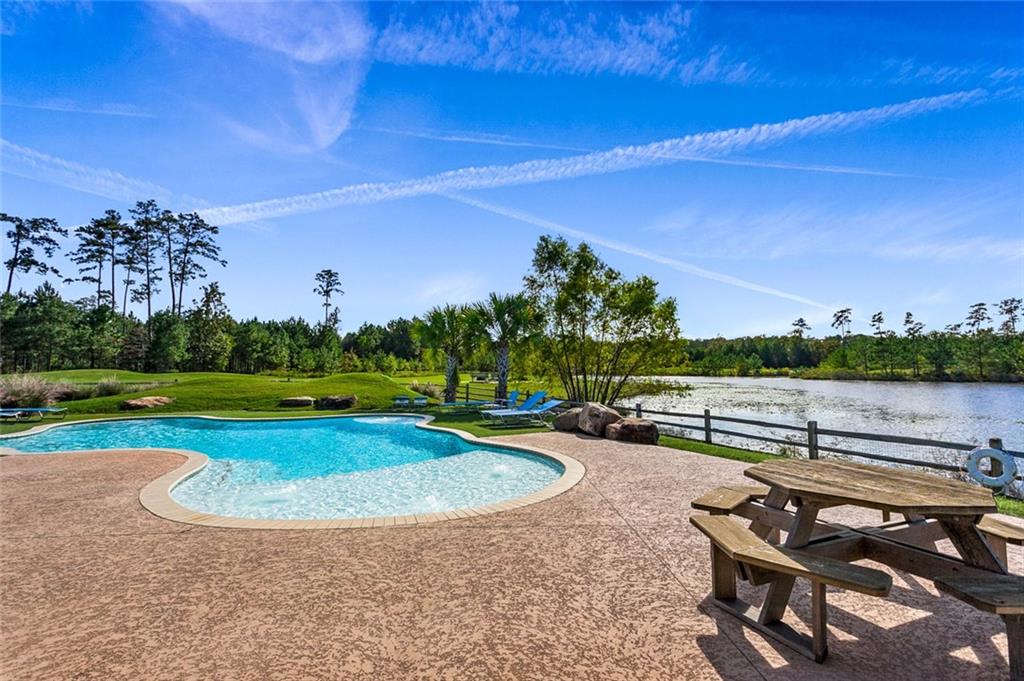 Madisonville, Louisiana, 70447, United States, 4 Bedrooms Bedrooms, ,4 BathroomsBathrooms,Residential,For Sale,1947964