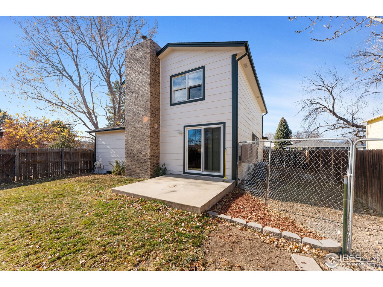 Longmont, Colorado, 80501, United States, 4 Bedrooms Bedrooms, ,2 BathroomsBathrooms,Residential,For Sale,1999140