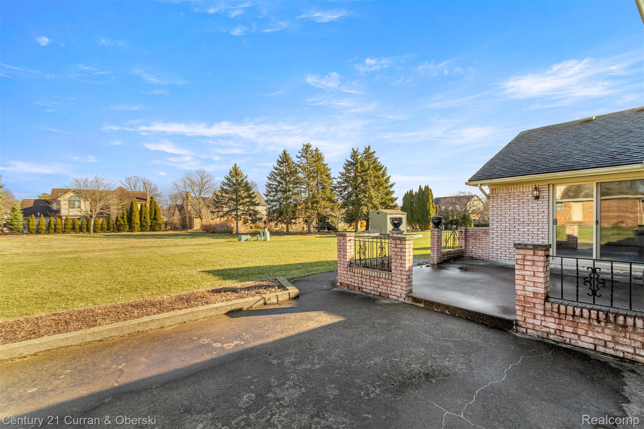 Livonia, Michigan, 48152, United States, 3 Bedrooms Bedrooms, ,3 BathroomsBathrooms,Residential,For Sale,2011700